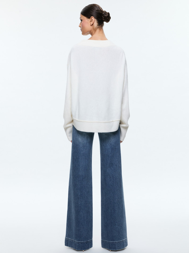 Alice + Olivia ELSA CREWNECK EASY PULLOVER outlook