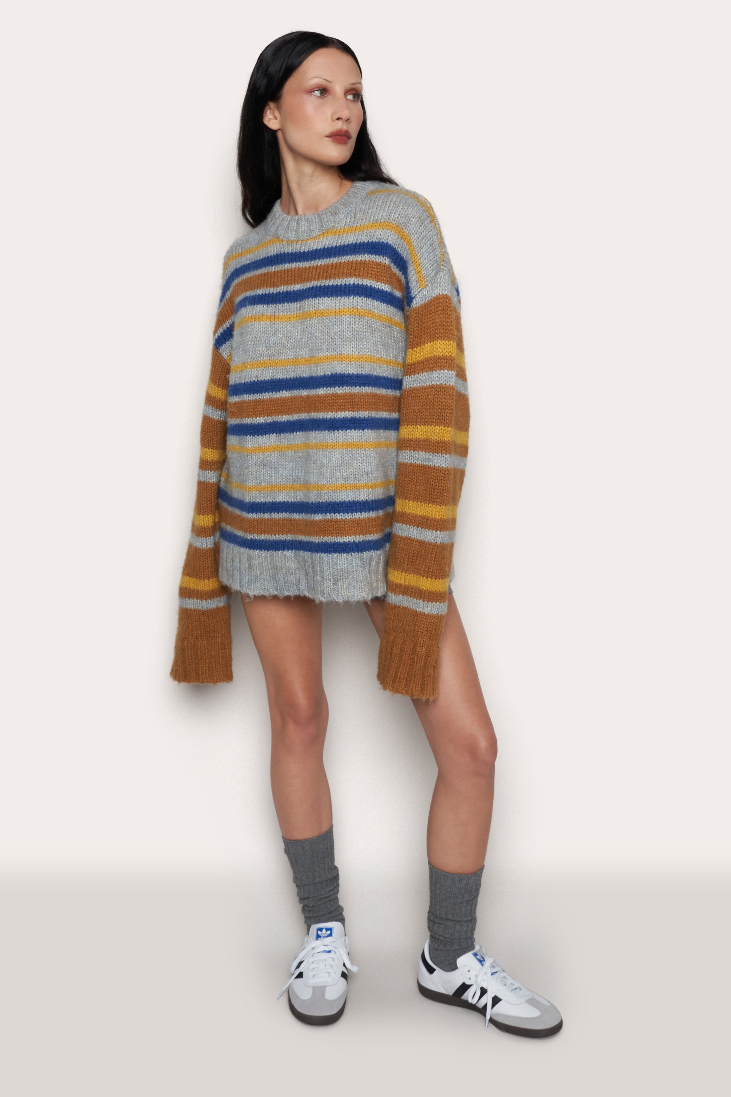 OVERSIZED CREWNECK - 16