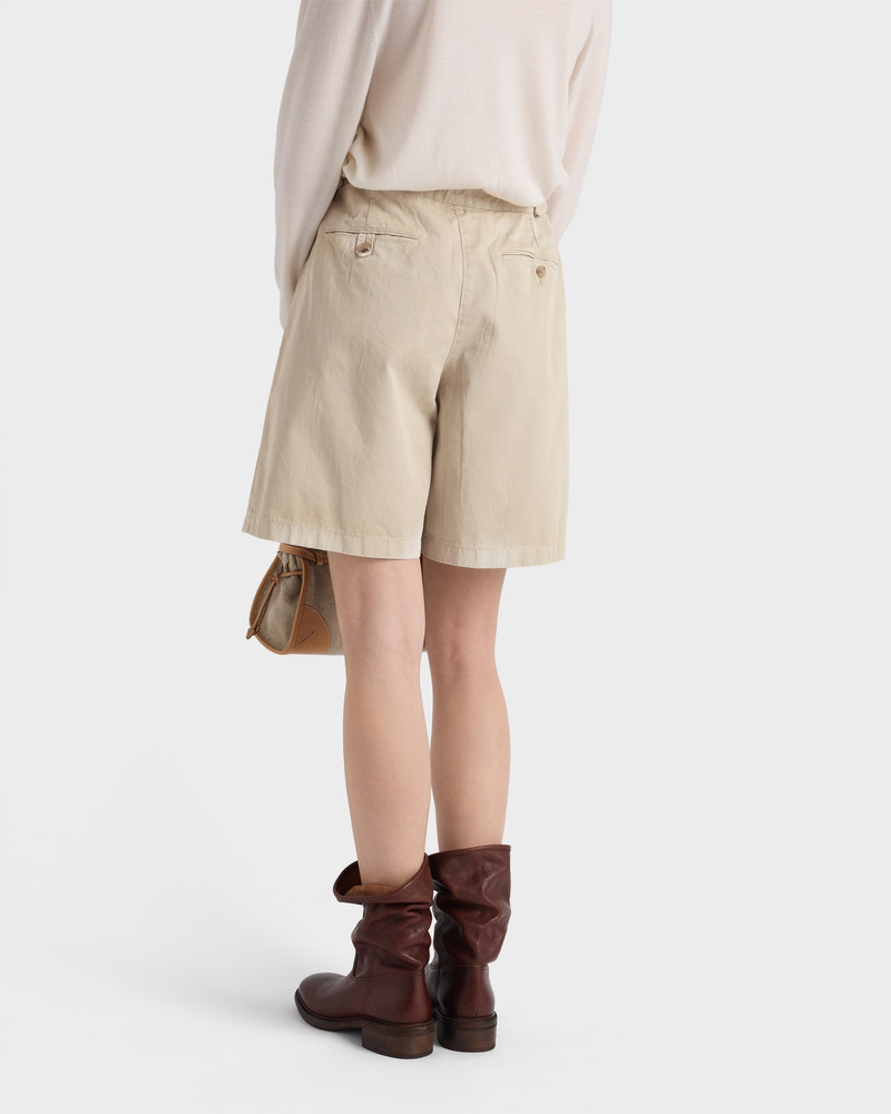 Garment-dyed old gabardine shorts 4