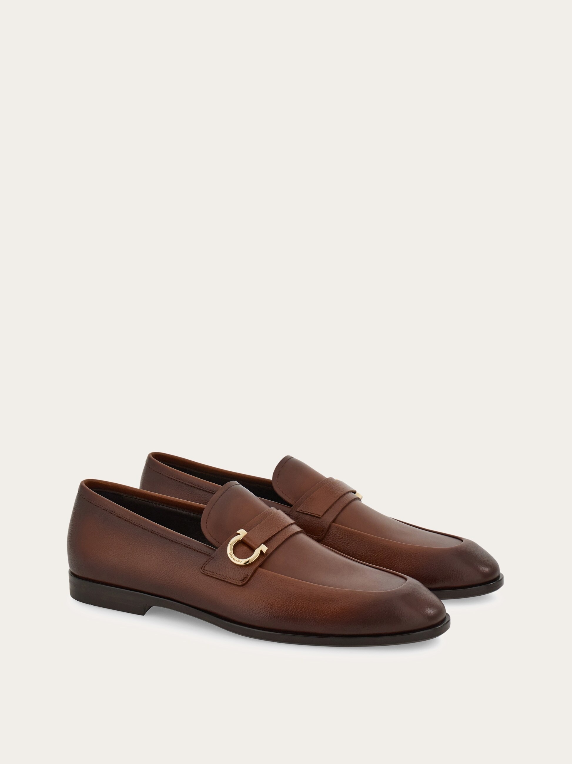 Moccasin with Gancini ornament - 5