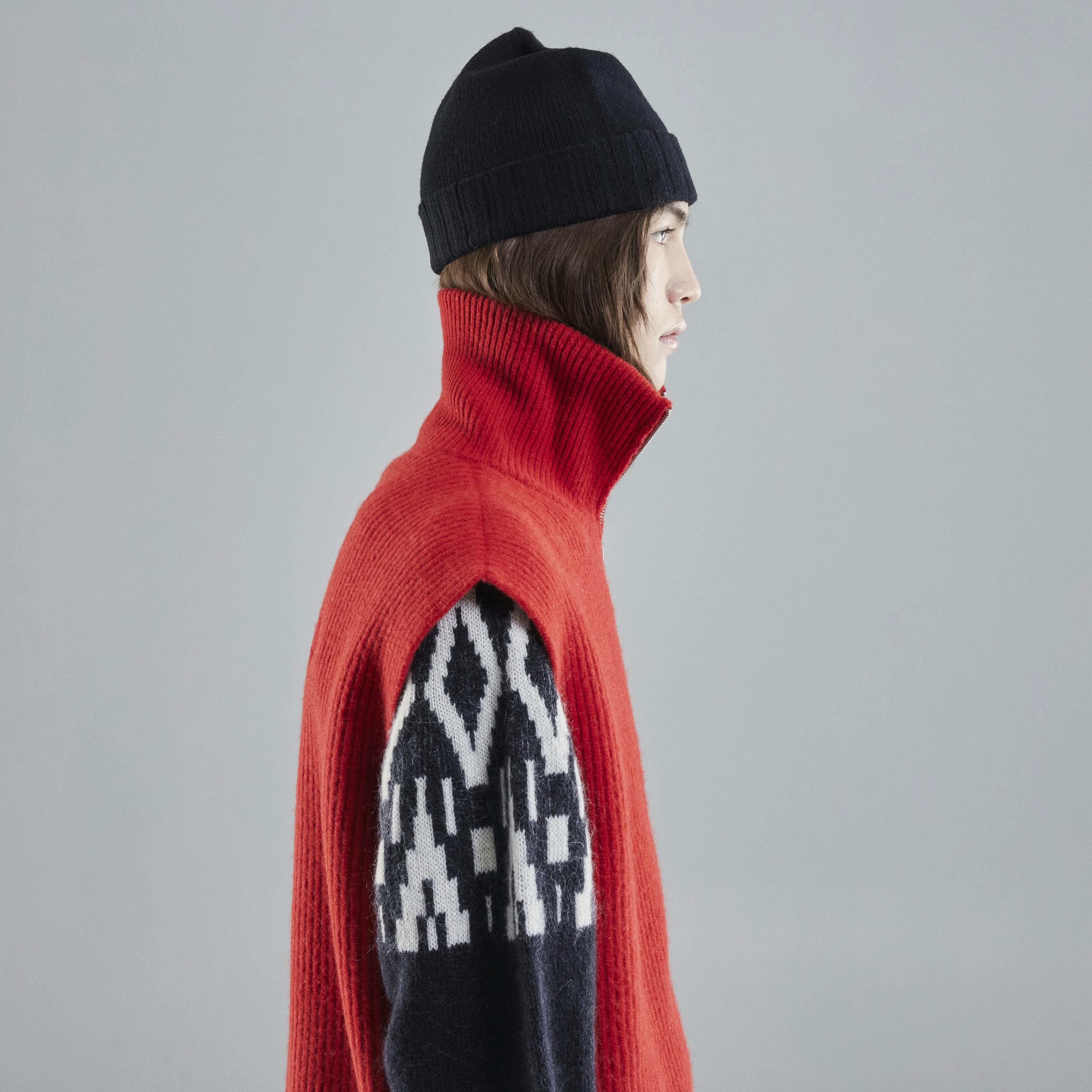 Vonarstræti Wool Vest (Unisex) - 7