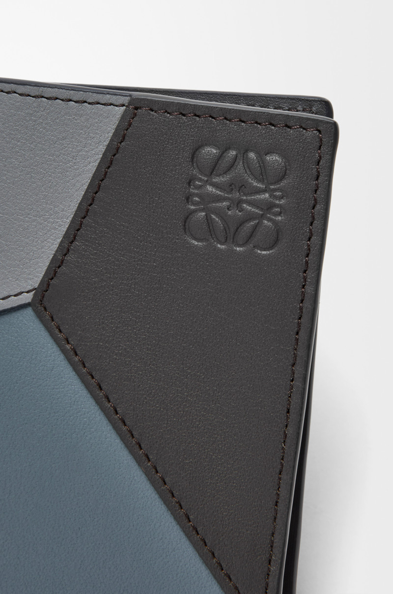Puzzle bifold cardholder in classic calfskin 5