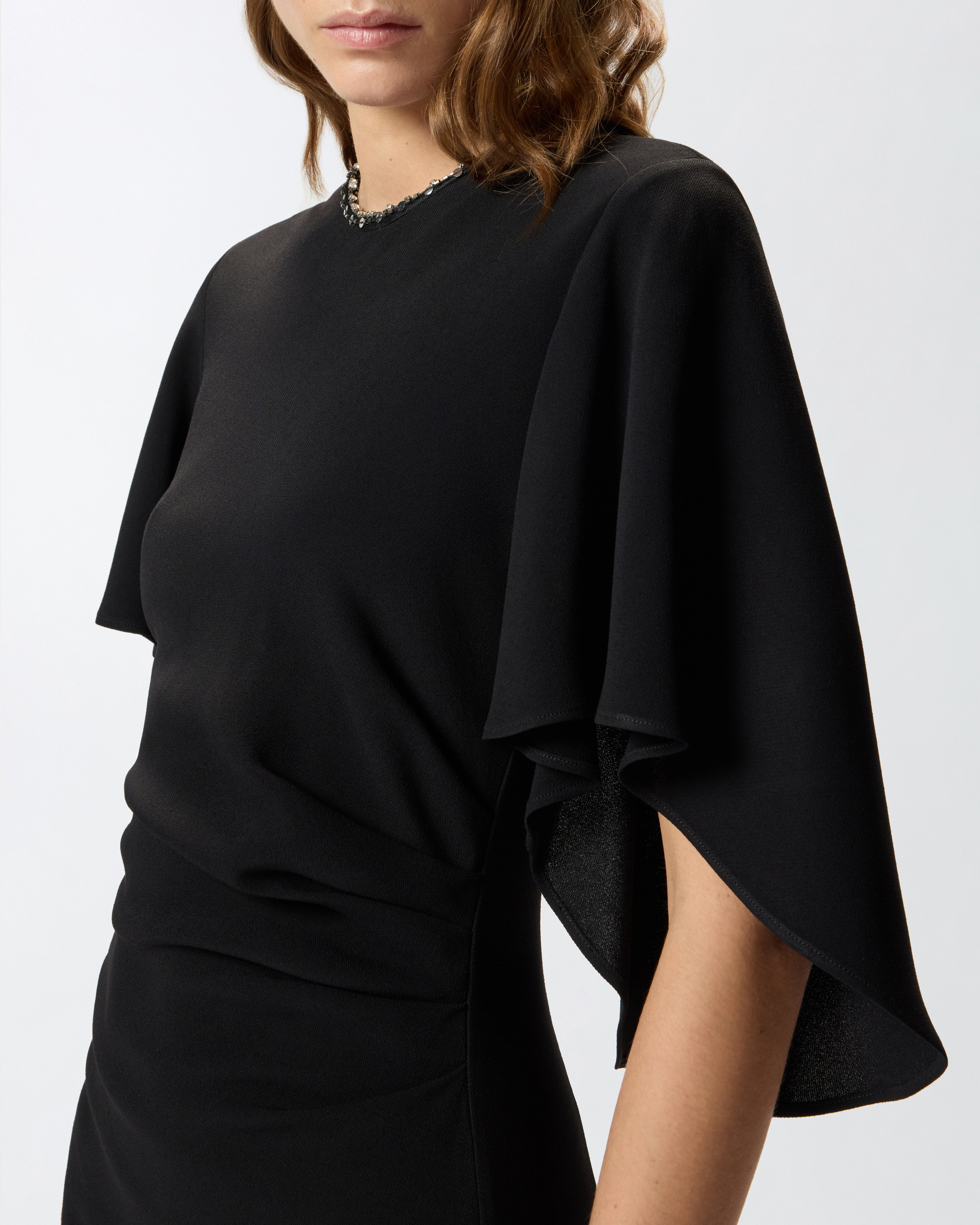 DRESS WITH BEJEWELLED DETAILS - 5