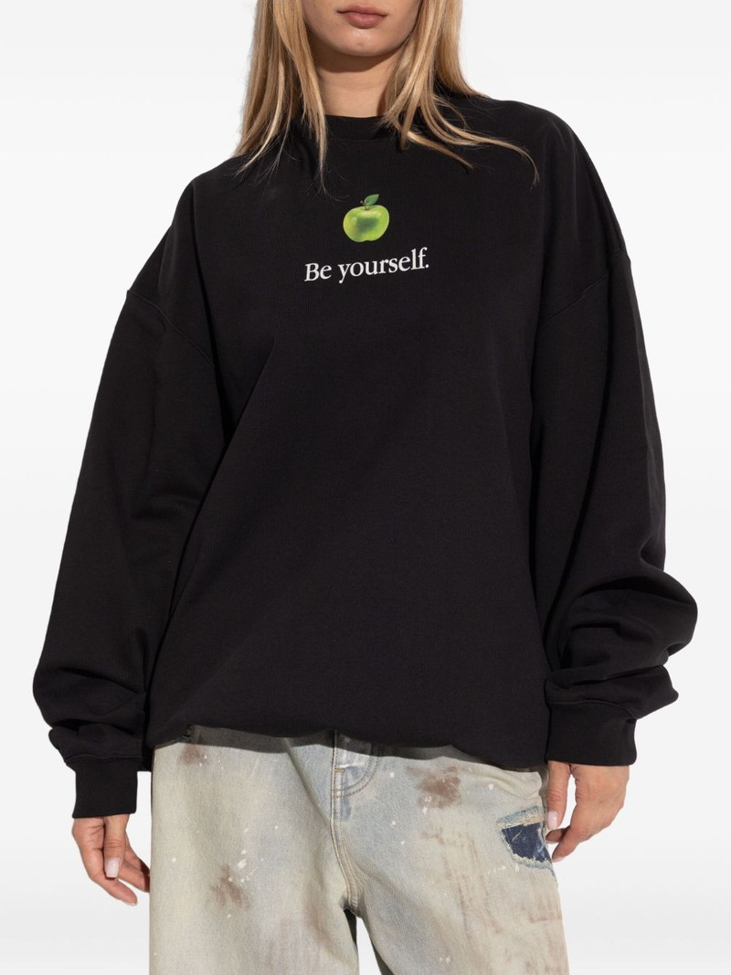 apple-print sweatshirt 4