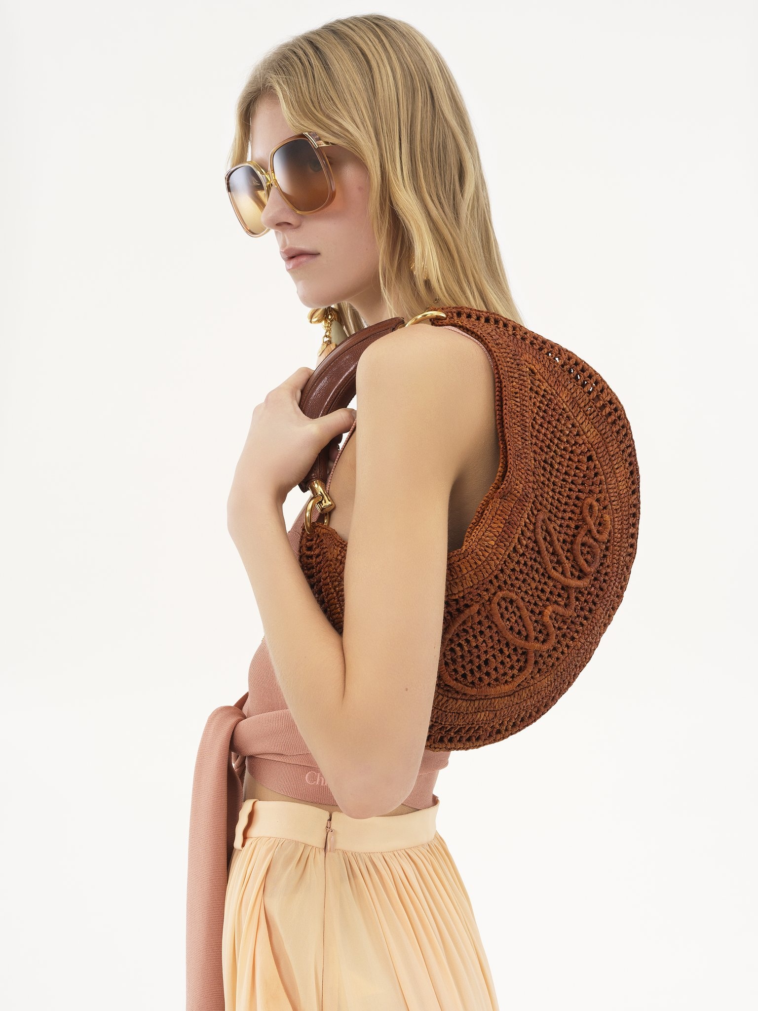 SUMMER BANANA HOBO BAG IN RAFFIA - 2