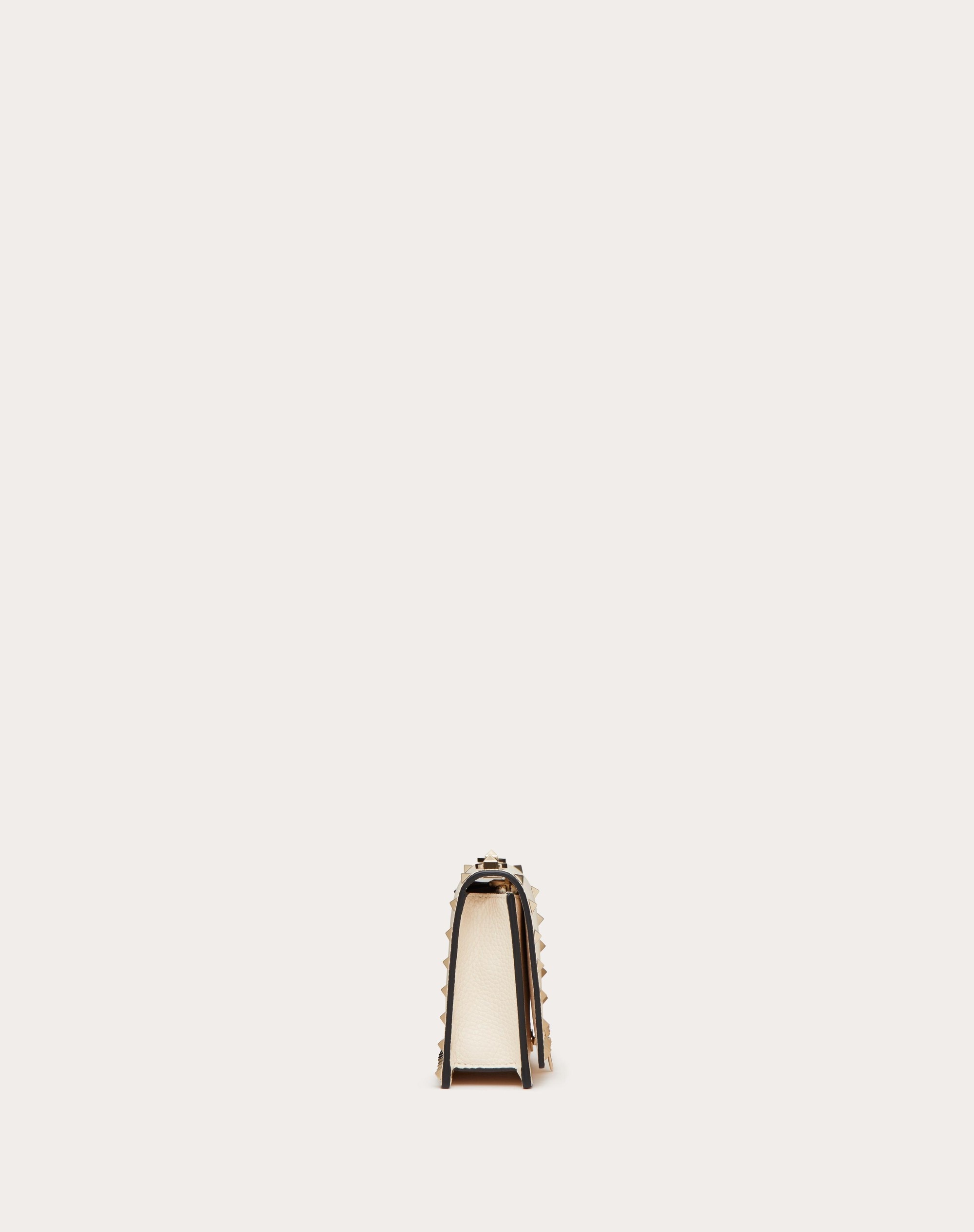 GRAINY CALFSKIN POUCH WITH ROCKSTUD CHAIN - 5