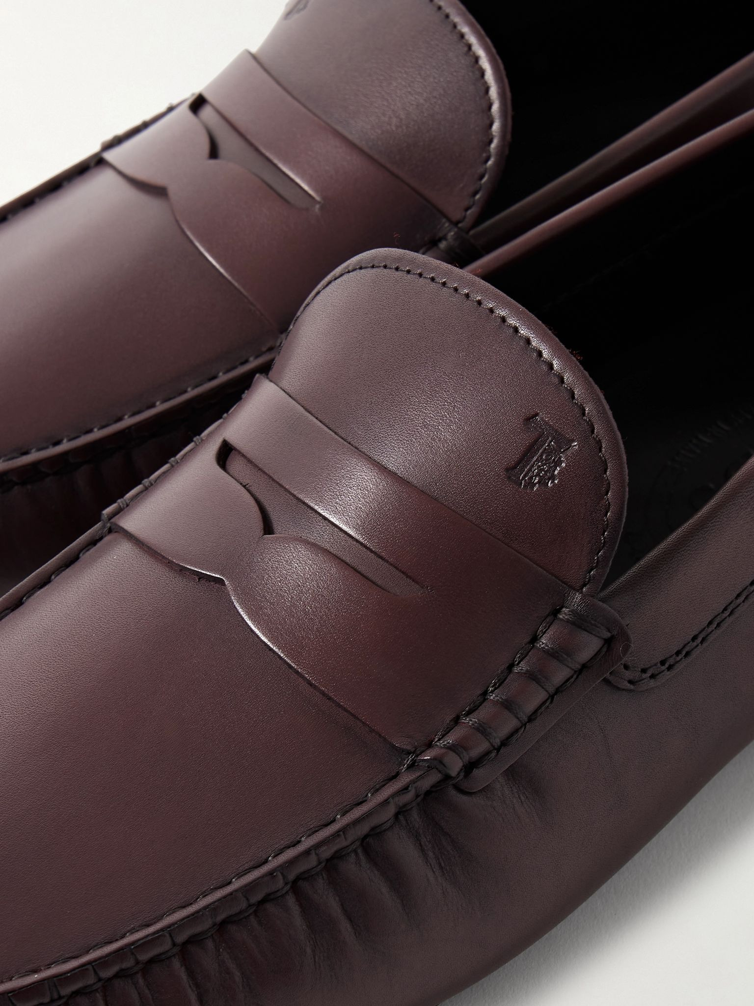 Gommino Logo-Debossed Leather Driving Shoes Burgundy - 5