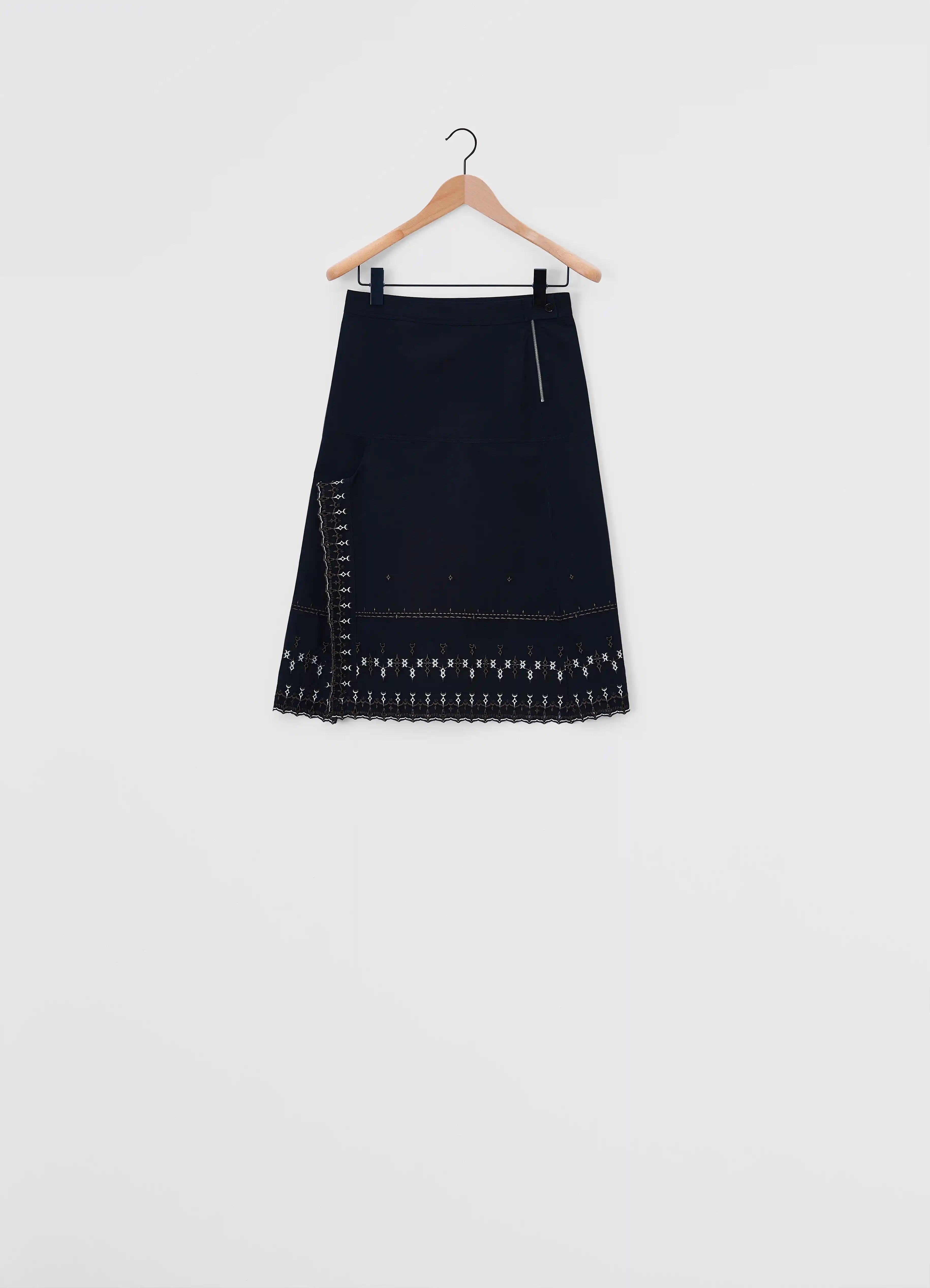 EMBROIDERED SKIRT WITH SLIT - 4