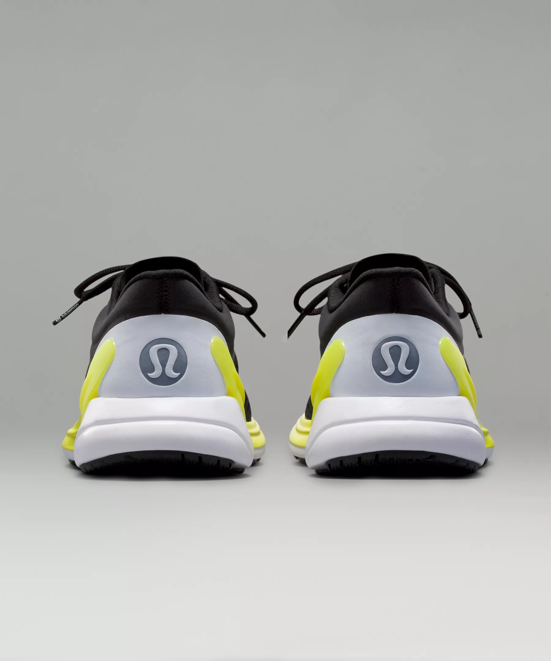Women's Blissfeel Running Shoe - 6