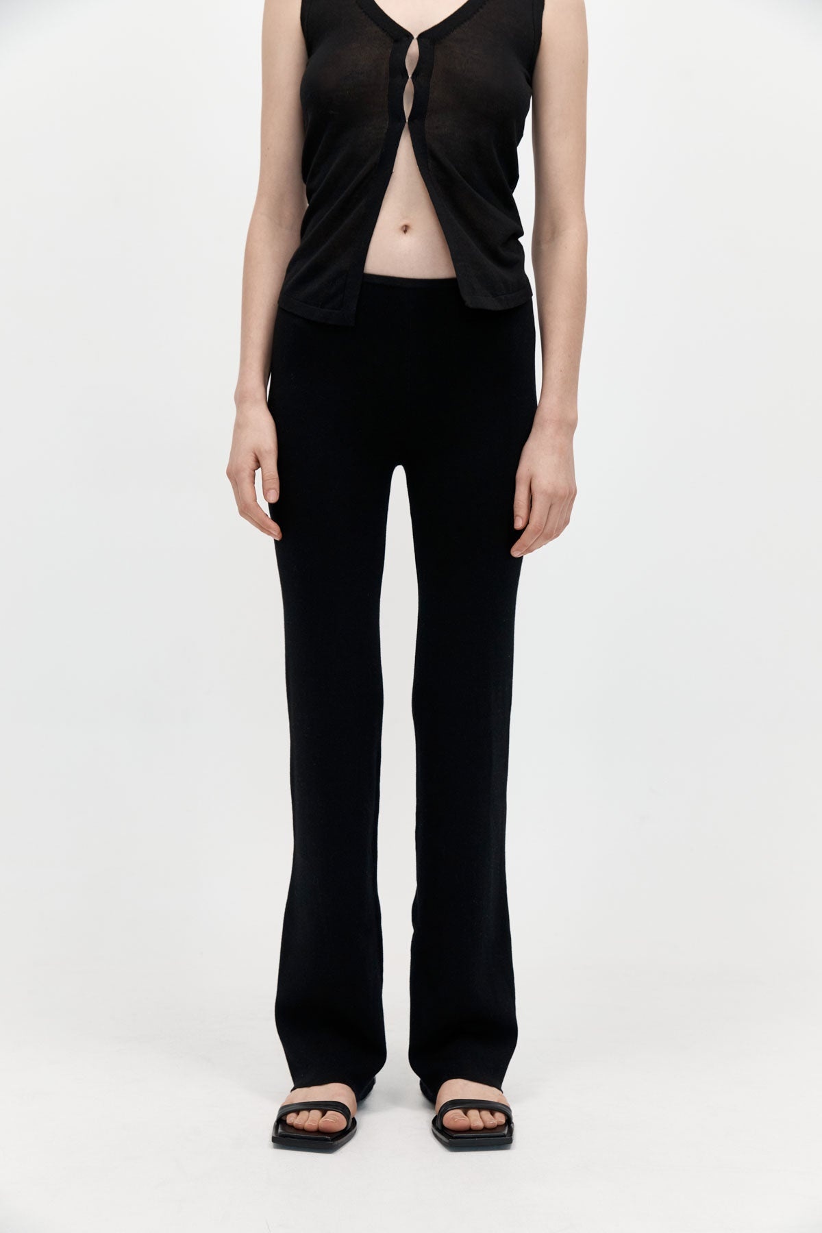 Low Waist Knit Pants - Black - 2