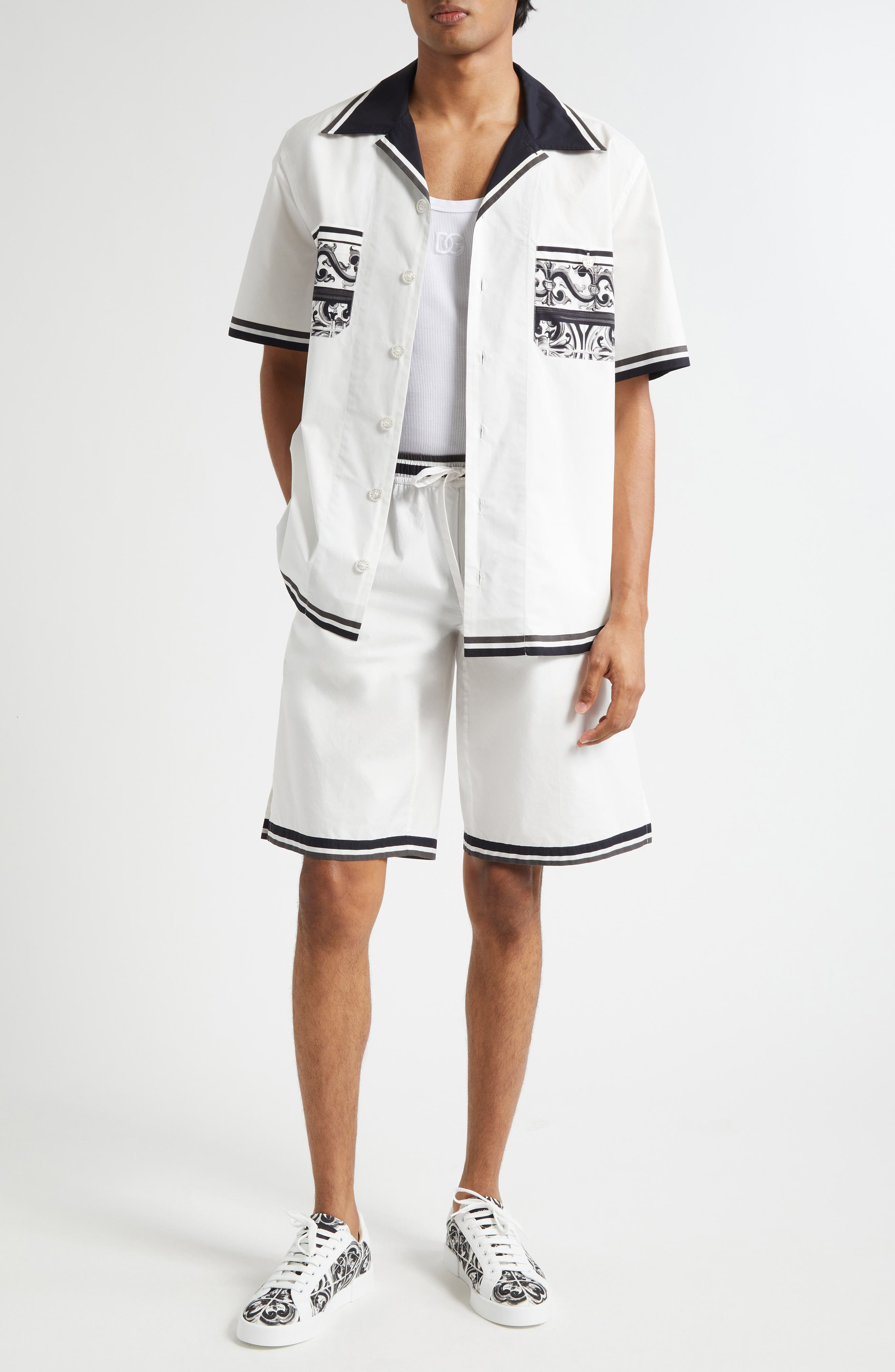 Dolce&Gabbana Majolica Print Cotton Poplin Drawstring Shorts in Hx5Dq Maiolica 3L Nero at Nordstrom - 2
