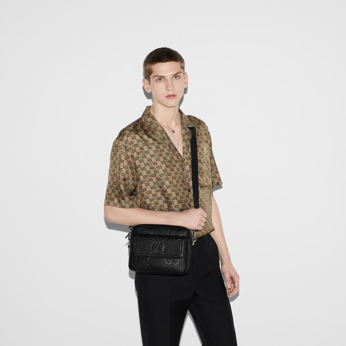 【GUCCI】JUMBO GG SMALL CROSSBODY BAG GUCCI Jumbo GG small crossbody bag | REVERSIBLE