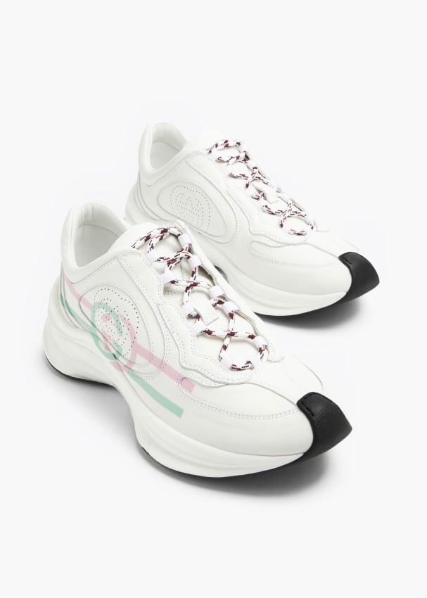 Gucci Interlocking G Run Sneakers - 3