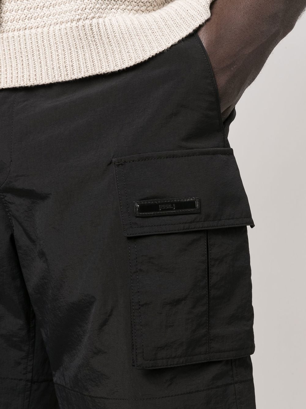 logo-patch cargo shorts - 7
