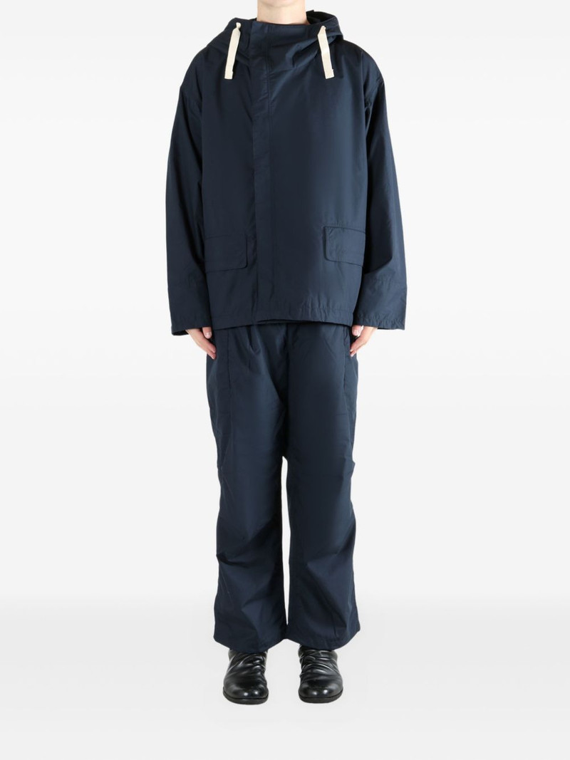 Nanamica water-repellent hooded jacket outlook