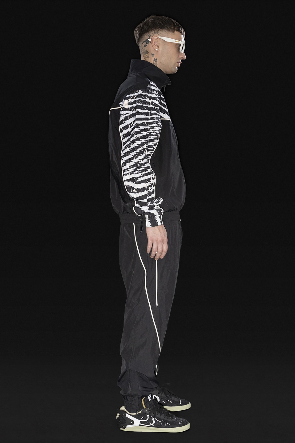 GGG-J2-011 Nike® Acronym® Track Jacket Woven Black/Black/White/Black - 20