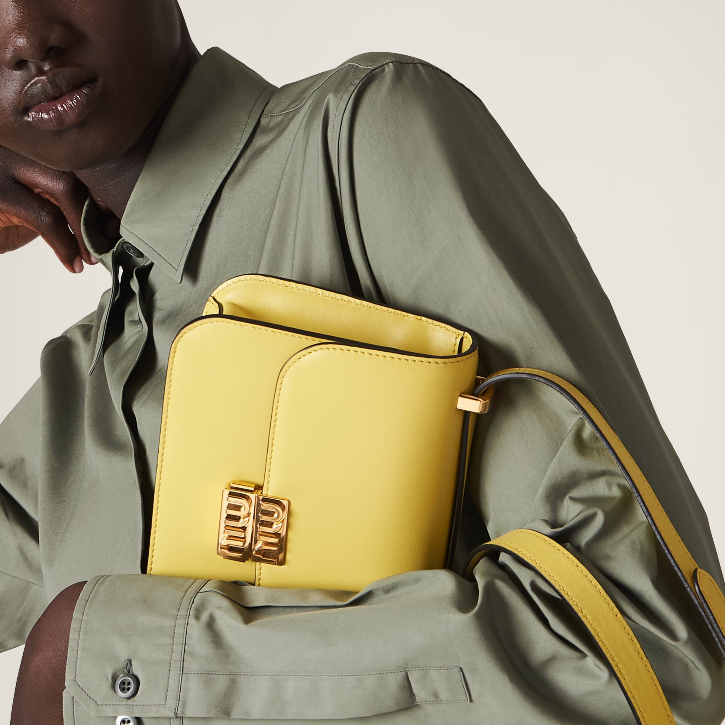 Leather shoulder bag - 7