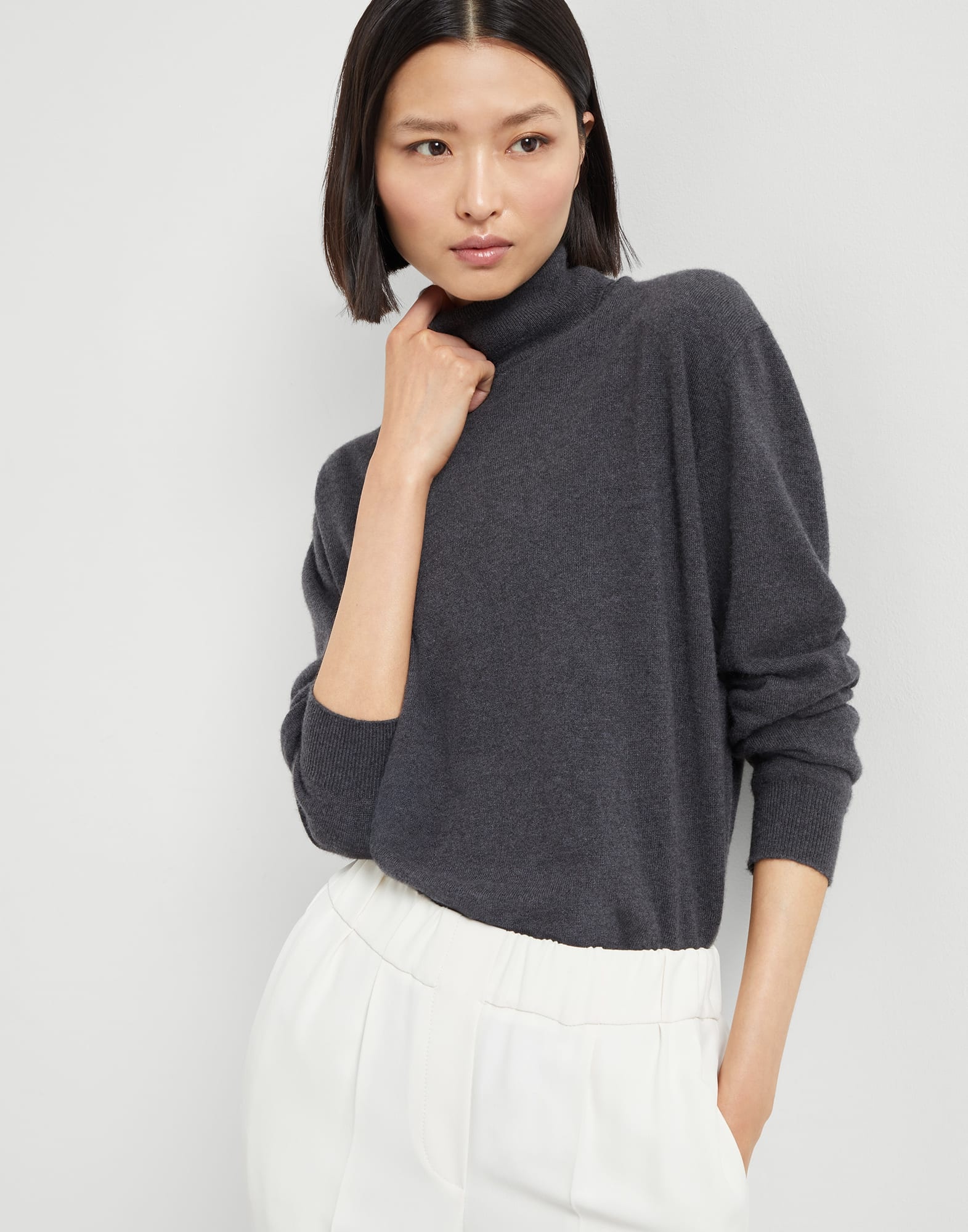 Cashmere turtleneck sweater with monili - 4