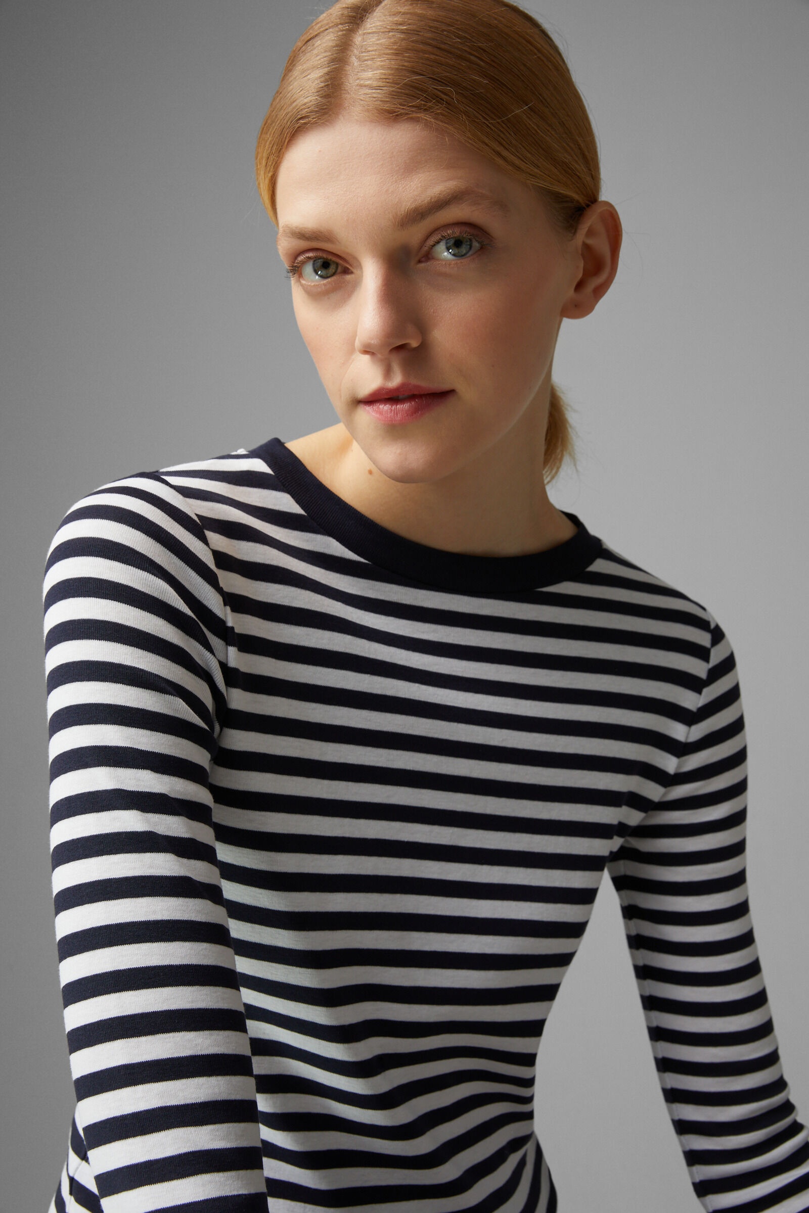 Louna Longsleeve in Dark blue/White - 4