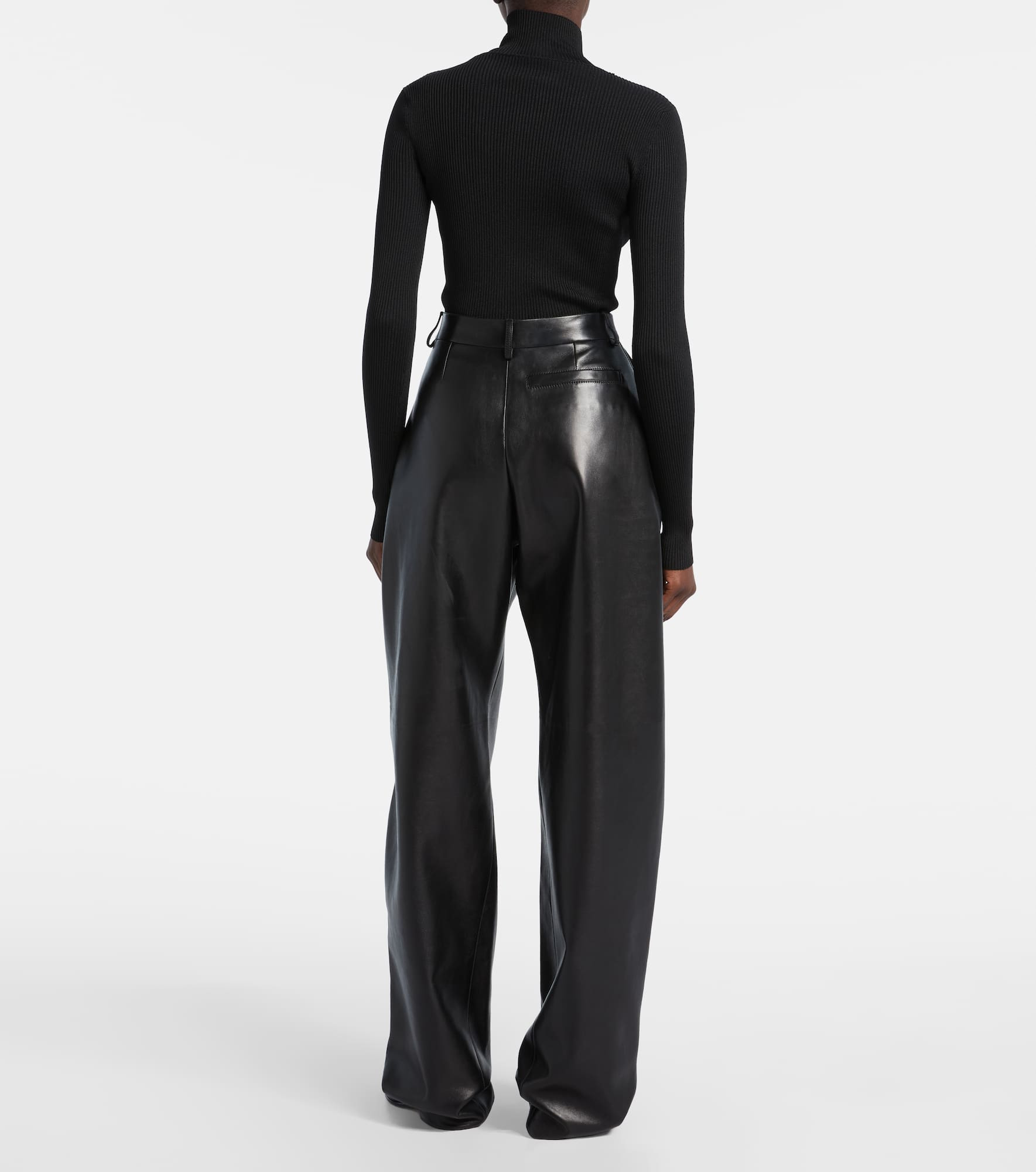 High-rise leather barrel-leg pants - 3