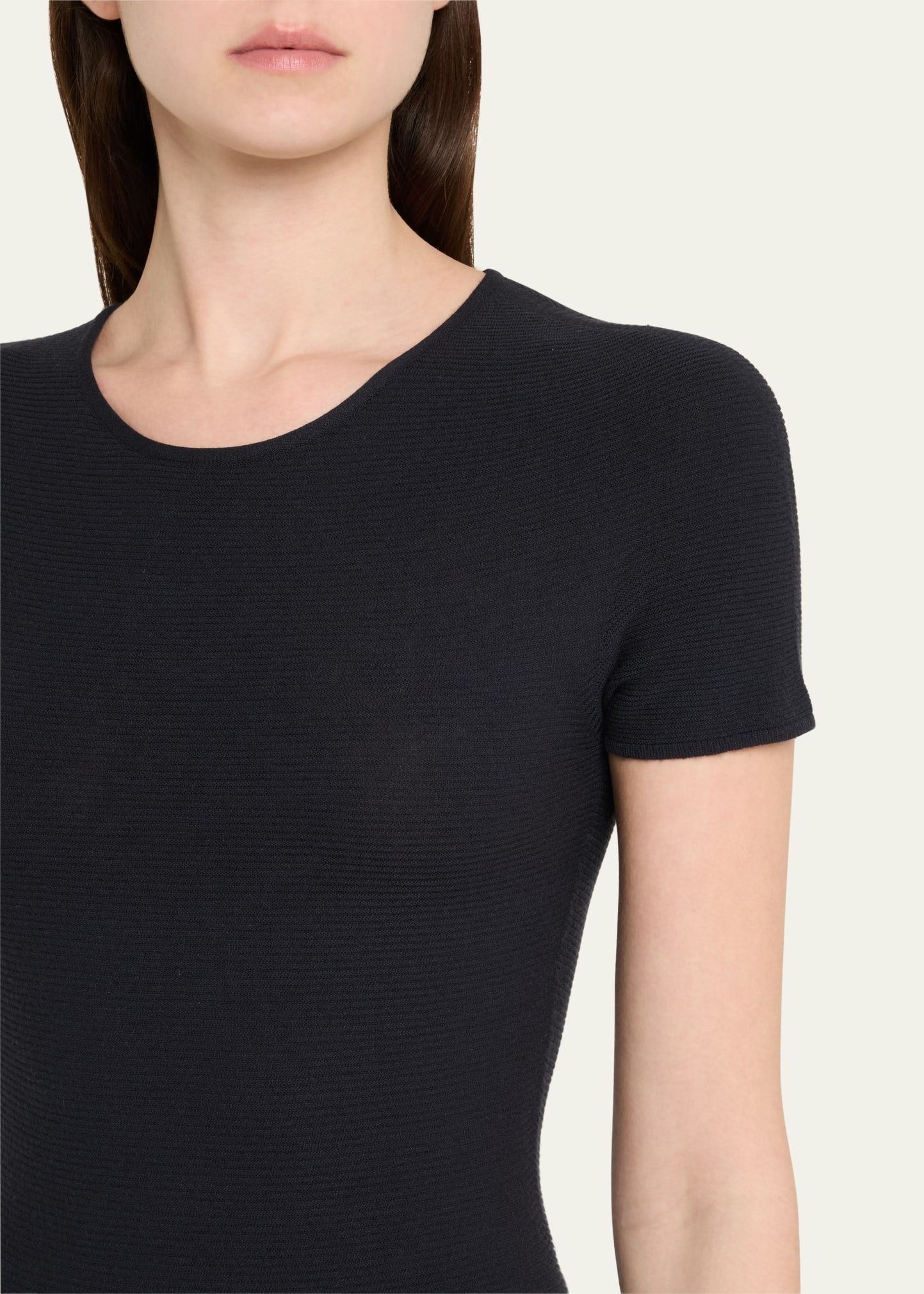 Short-Sleeve Seamless Sweater - 5