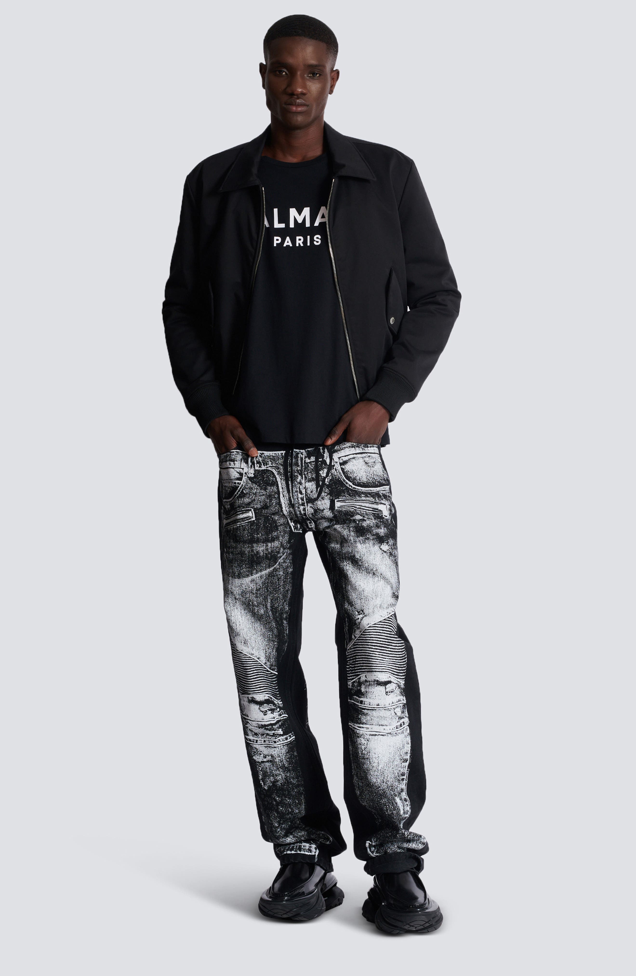 Balmain Logo Graphic T-Shirt in Eab Black/White at Nordstrom - 5
