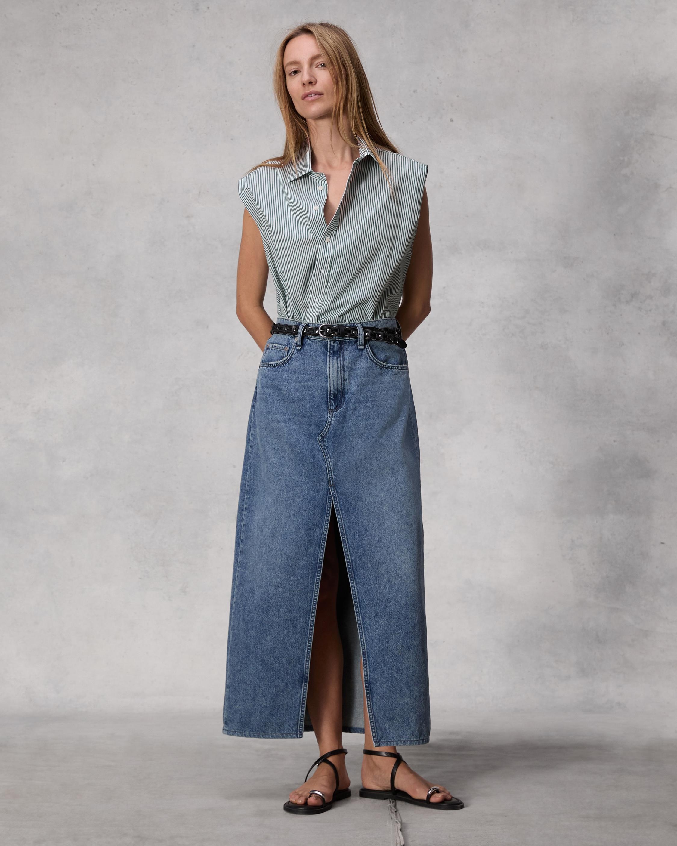 Indiana Cotton Poplin Sleeveless Shirt
Relaxed Fit Button Down - 3