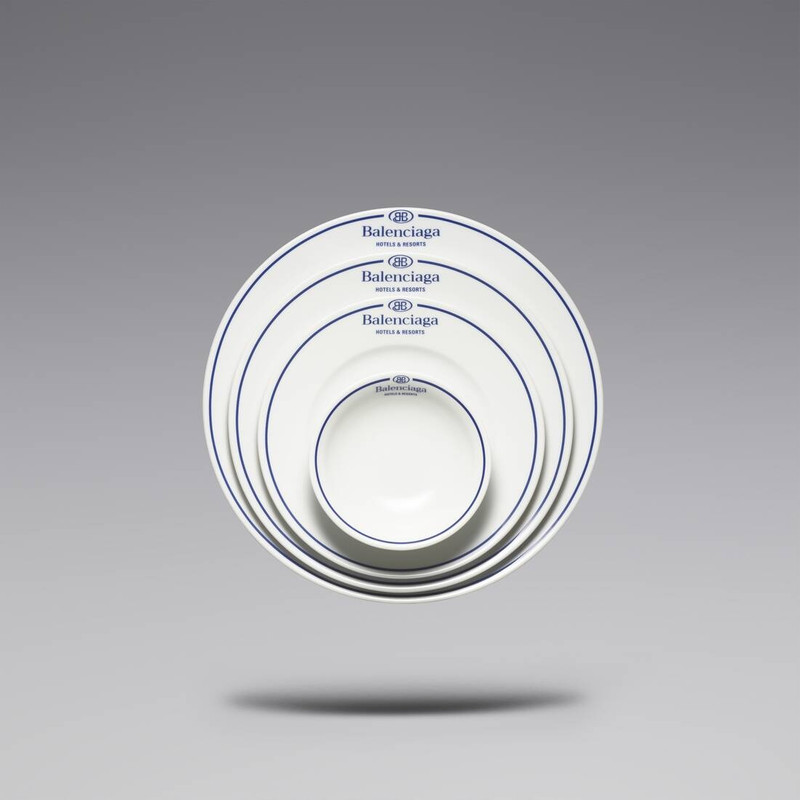 Big Plate in White 3