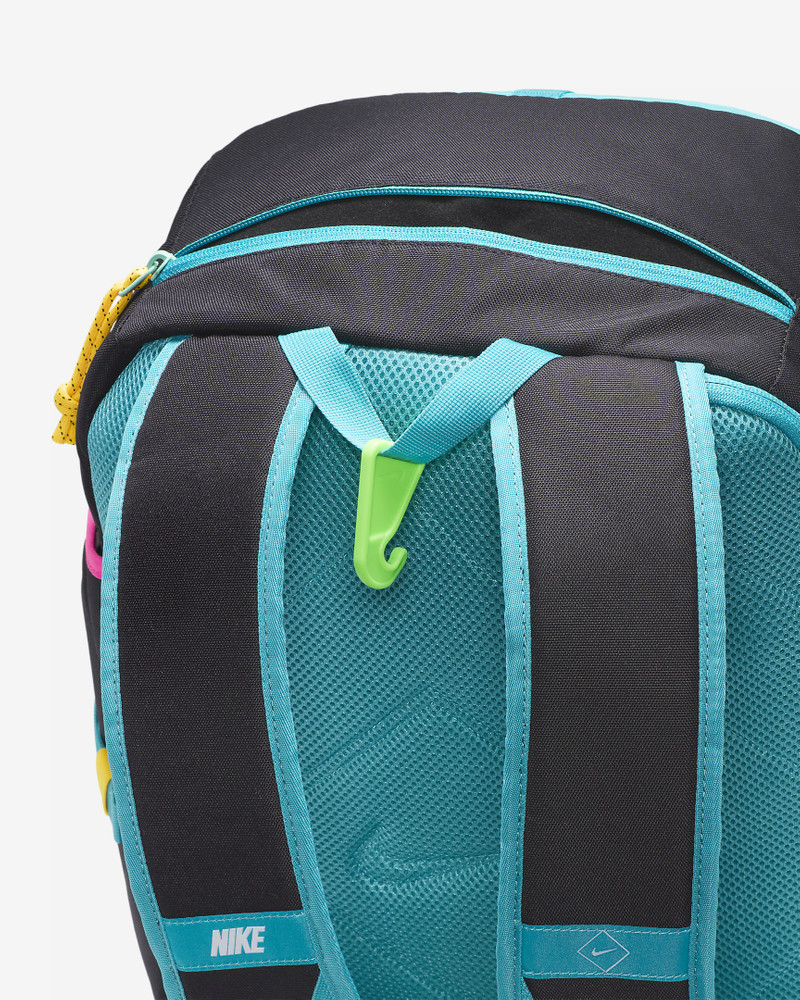 Nike Diamond Select Bat Pack (31L) 9