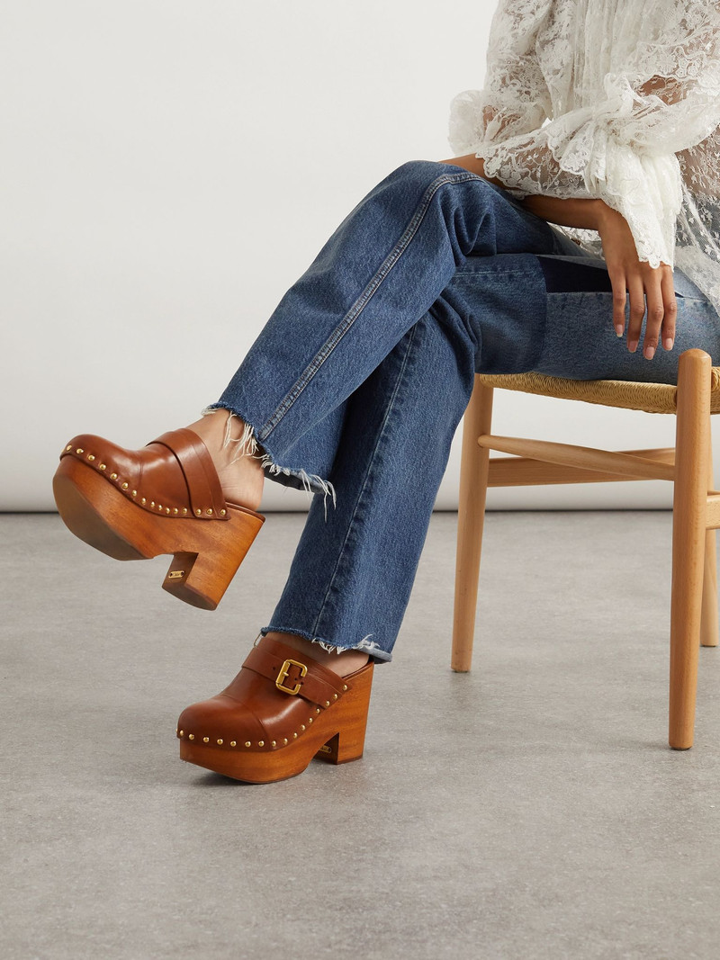 Chloé Jeanette studded platform clogs Tan outlook