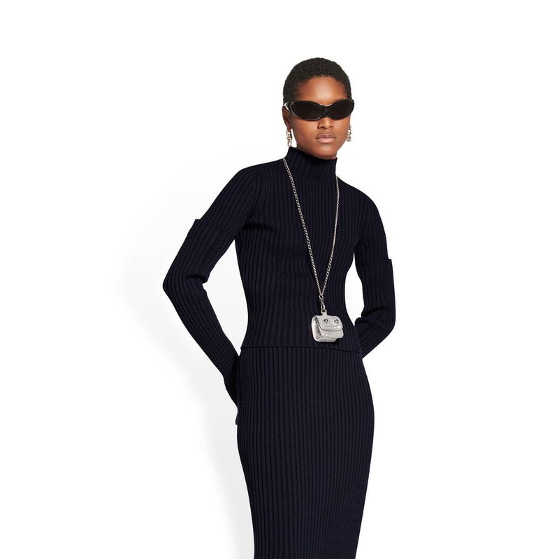 Women's Le Cagole Flap Earpods With Chain And Rhinestones in Grey 3