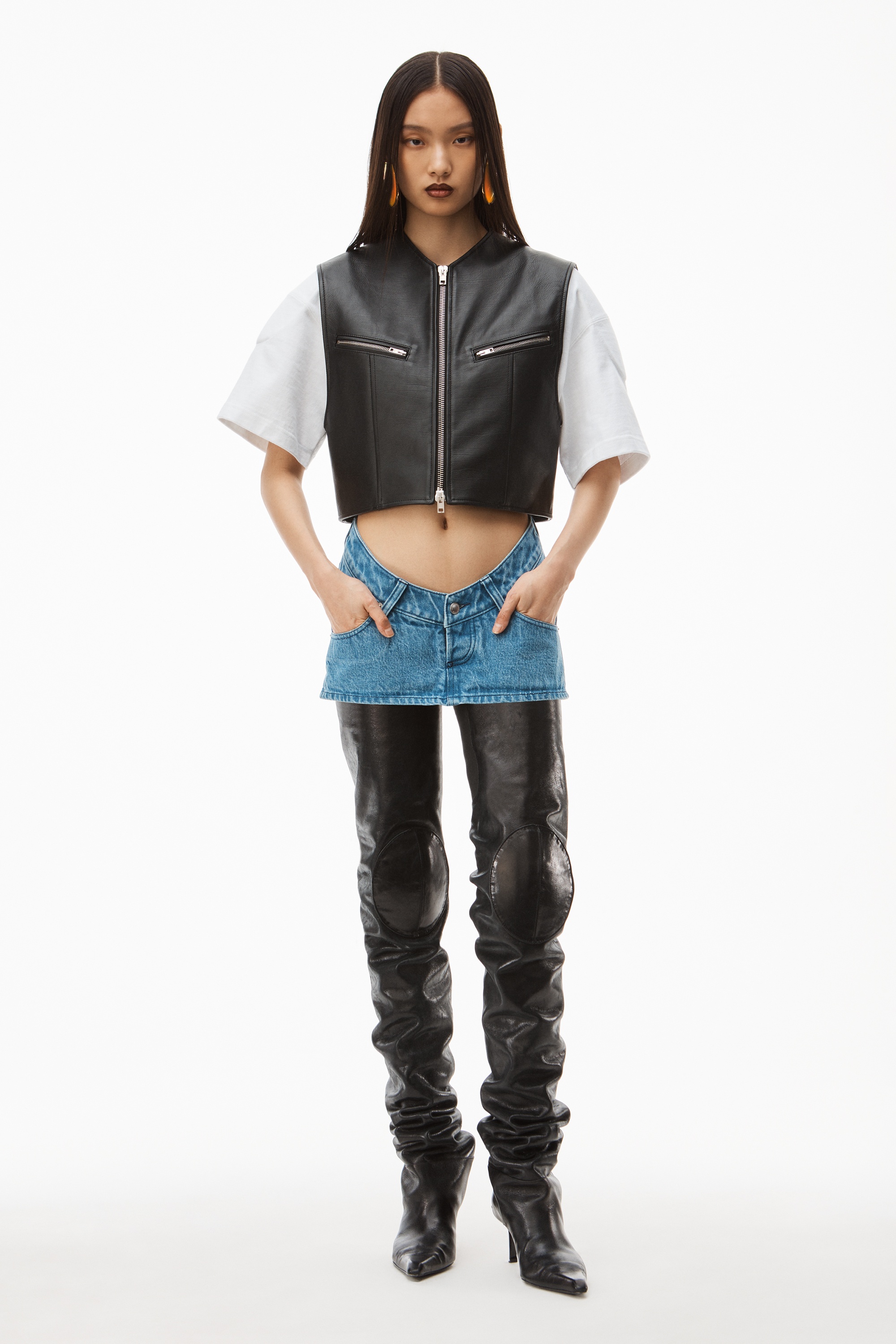 TAILORED SHORT VEST IN MOTO LEATHER - 2