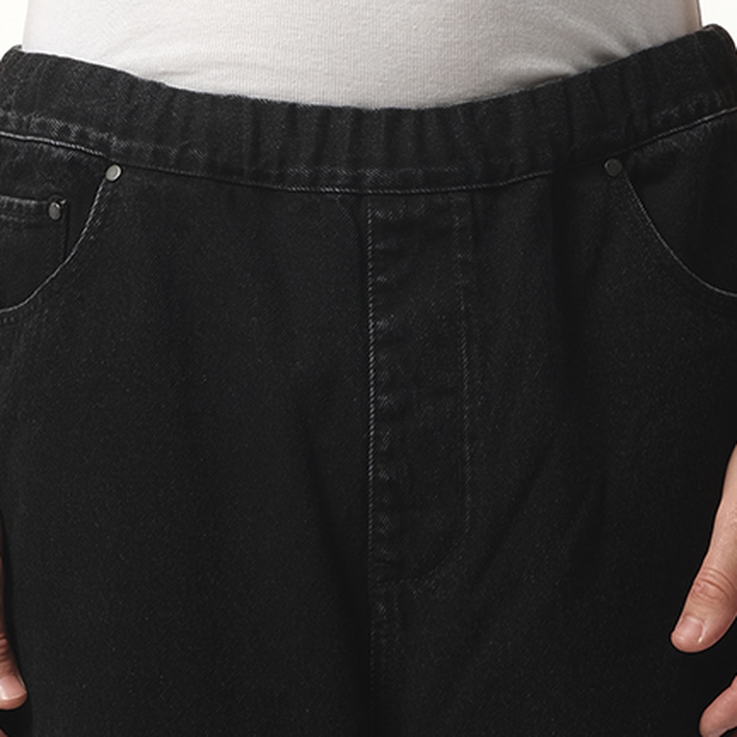 Spar Shorts in Magnetite - 3