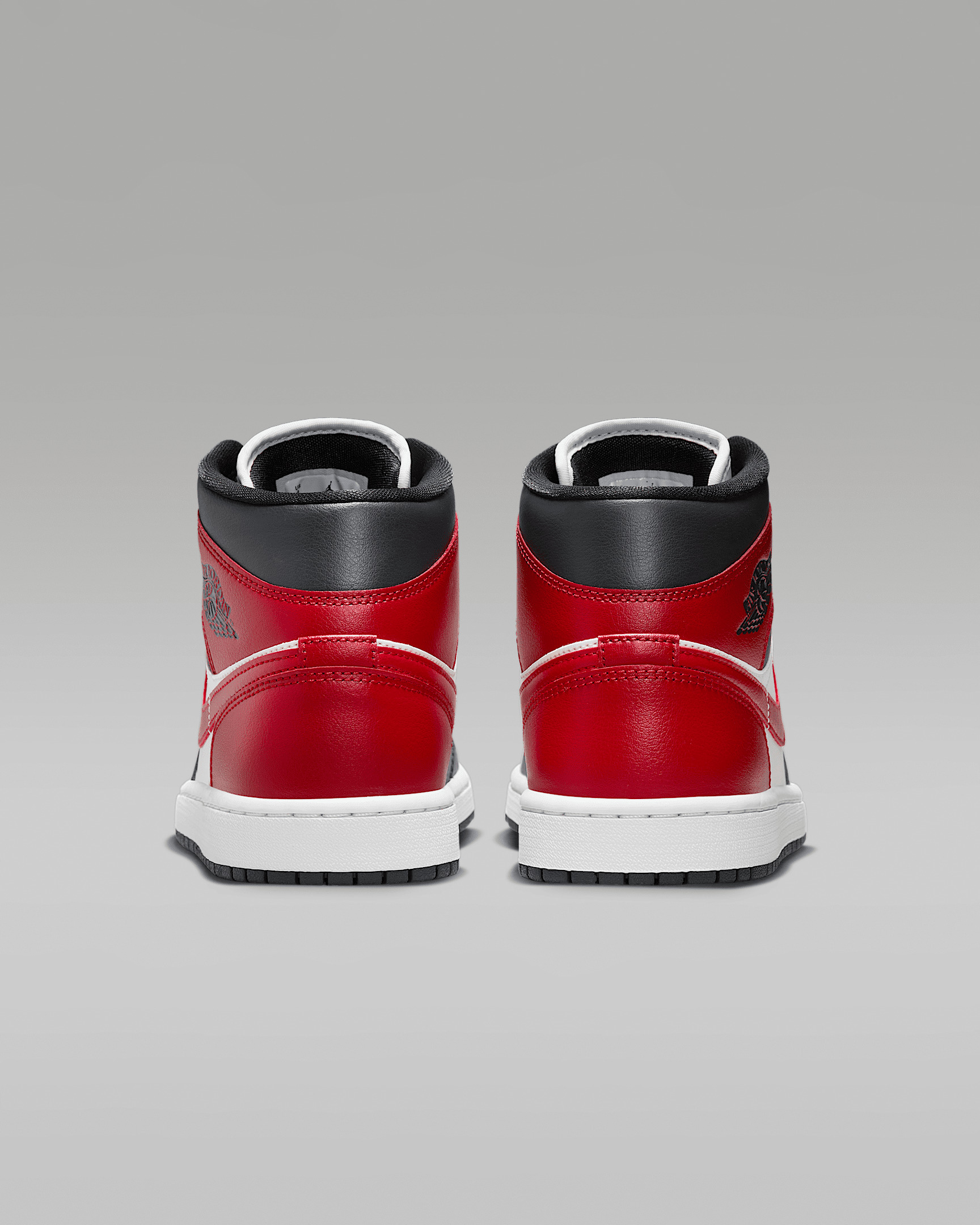 Air Jordan 1 Mid Women's Shoes - 6