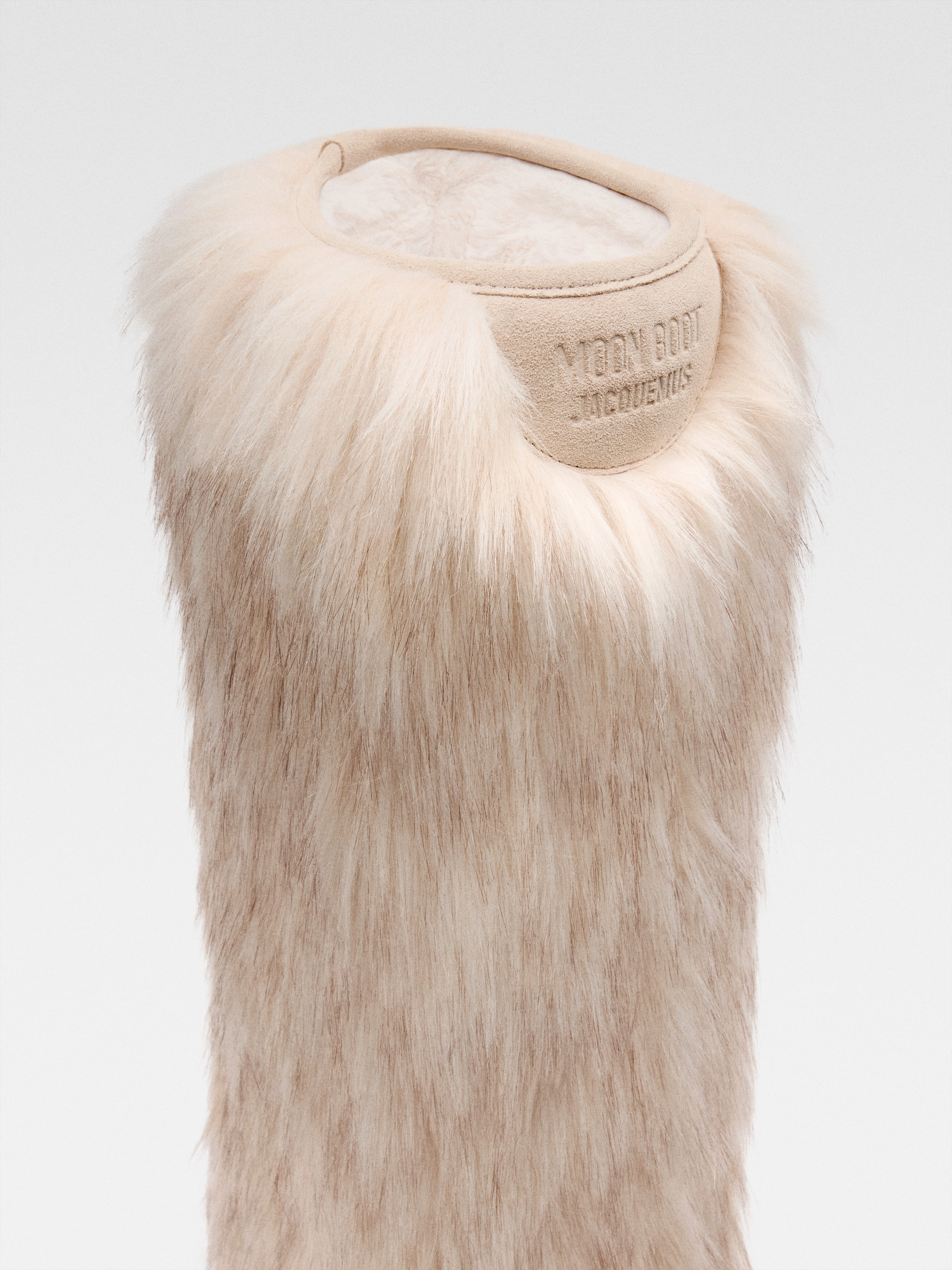 The Jacquemus Yeti Moon Boot - 4