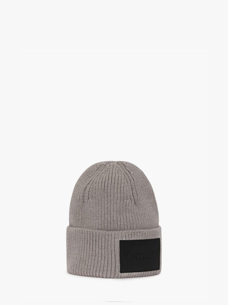 BEANIE WITH LOGO PATCH 1