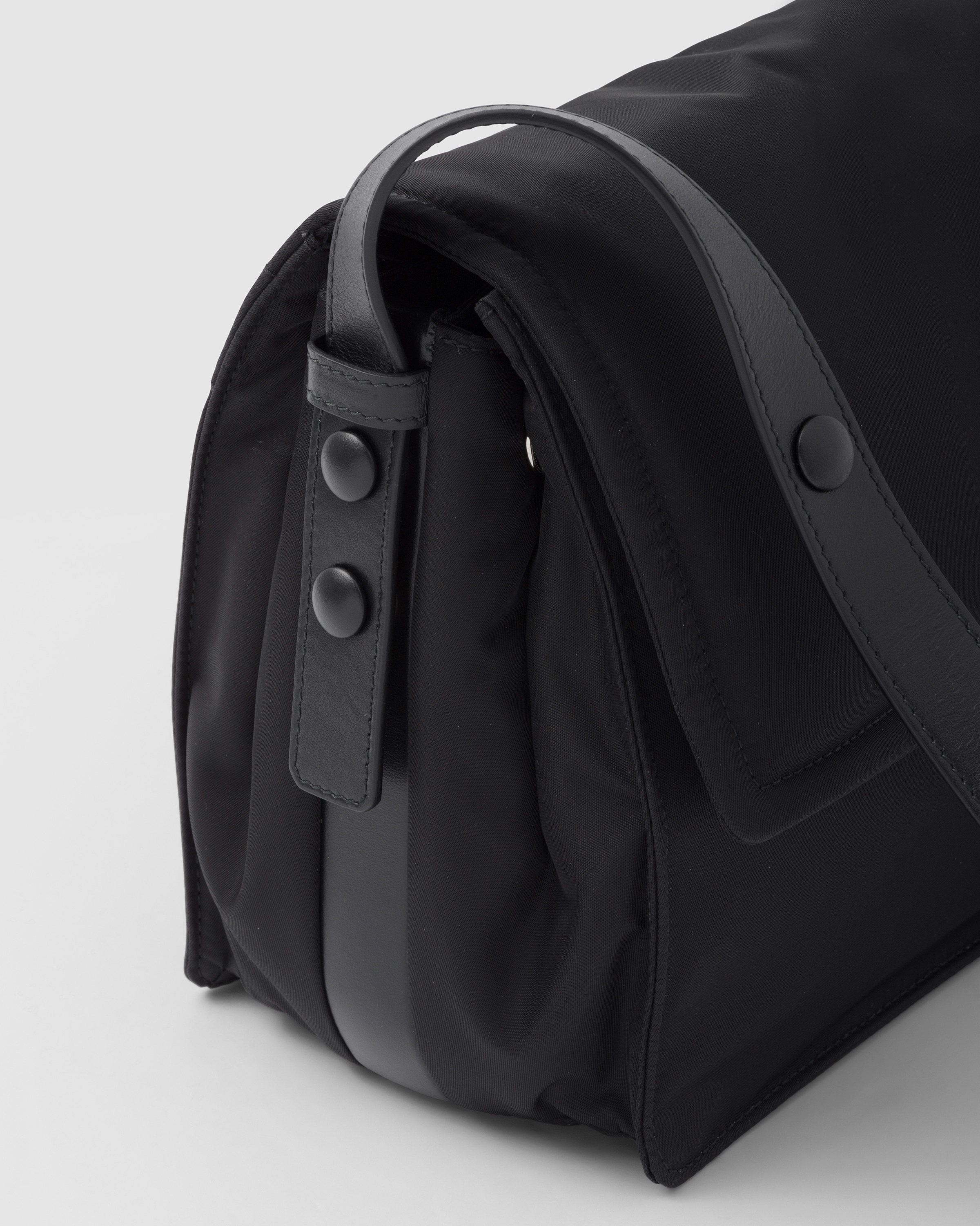 Medium padded Re-Nylon shoulder bag - 7