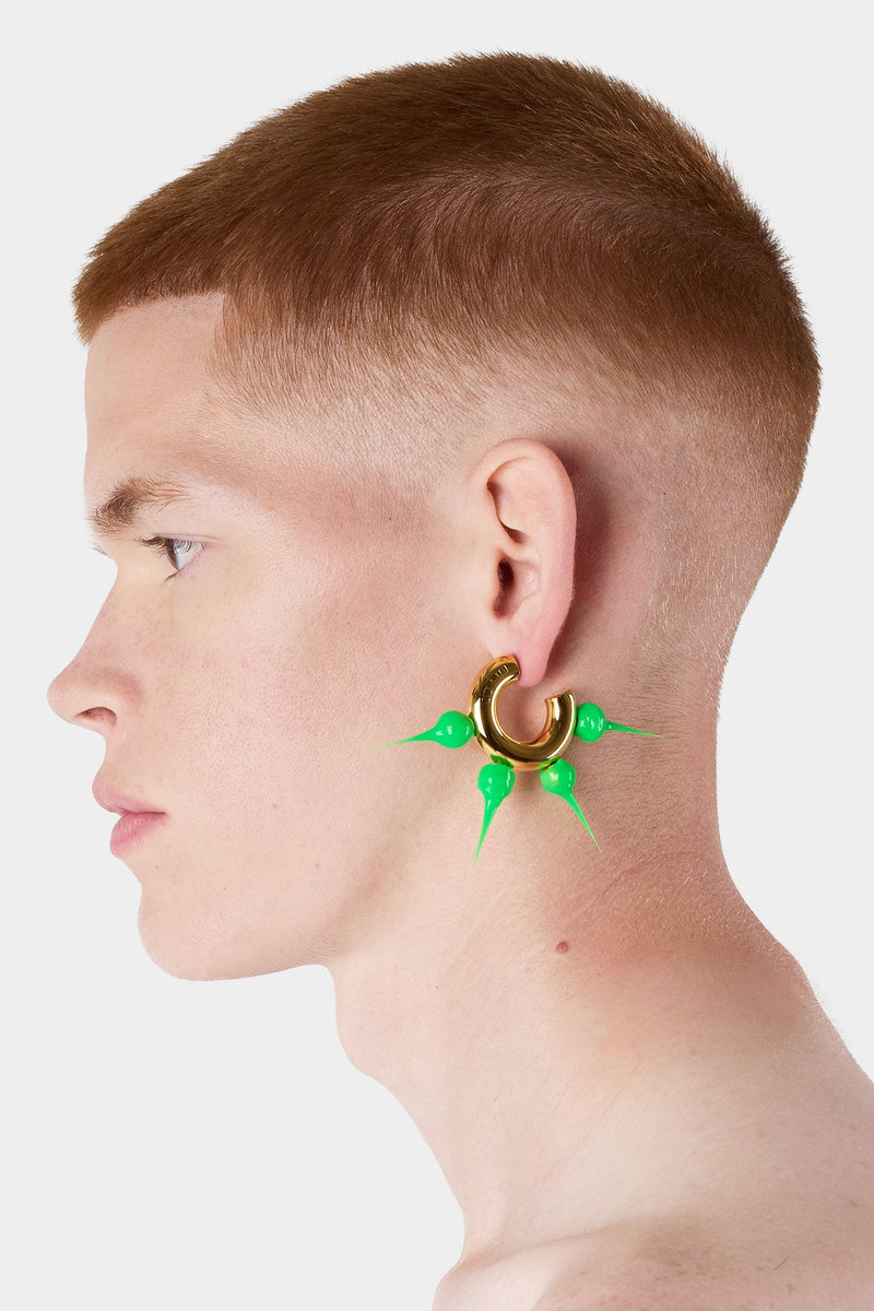 SPIKE RUBBERIZED SMALL HOOP EARRINGS / gold / fluo green 3