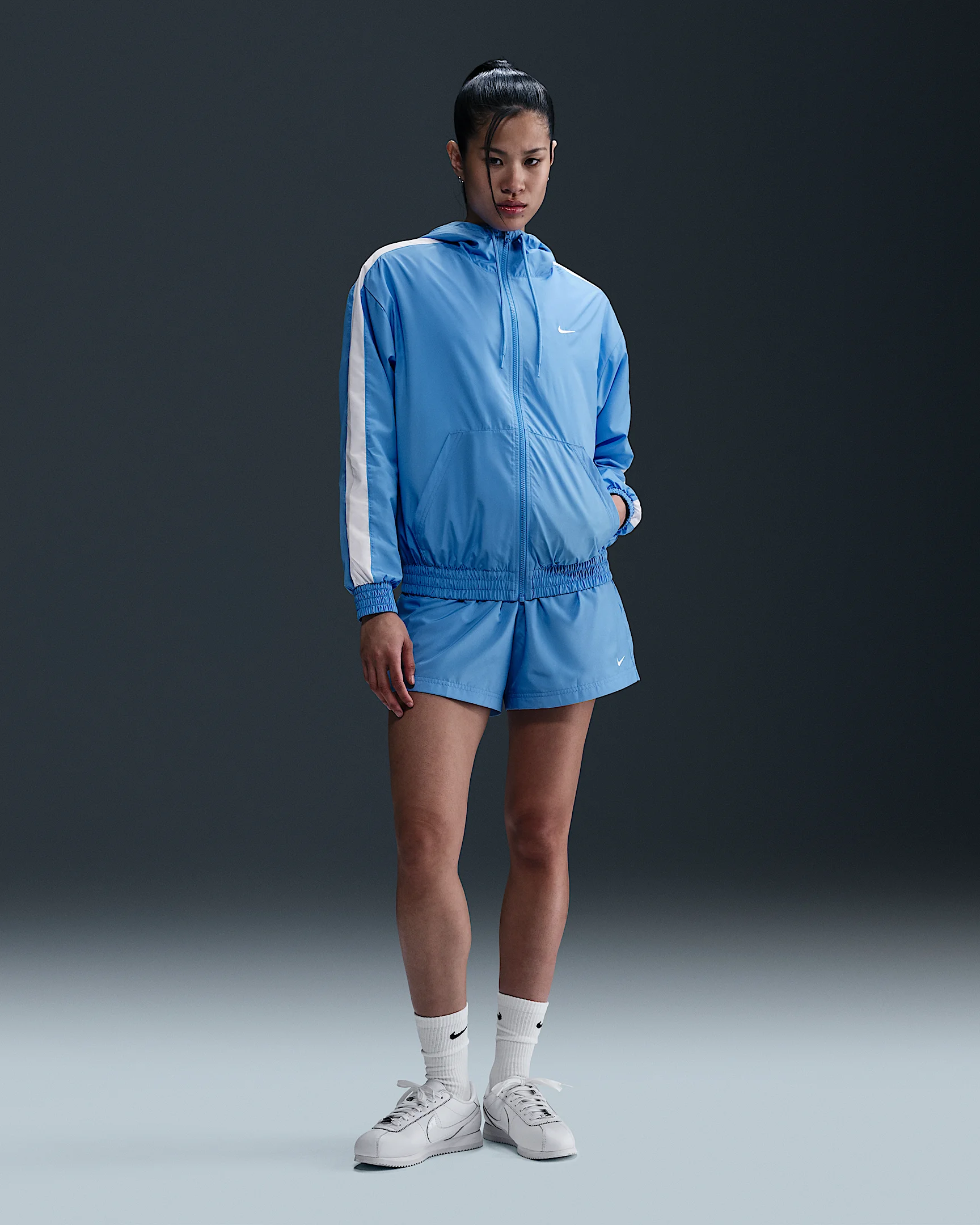 Nike Sportswear Classic Wovens Women's Mid-Rise Shorts - 1