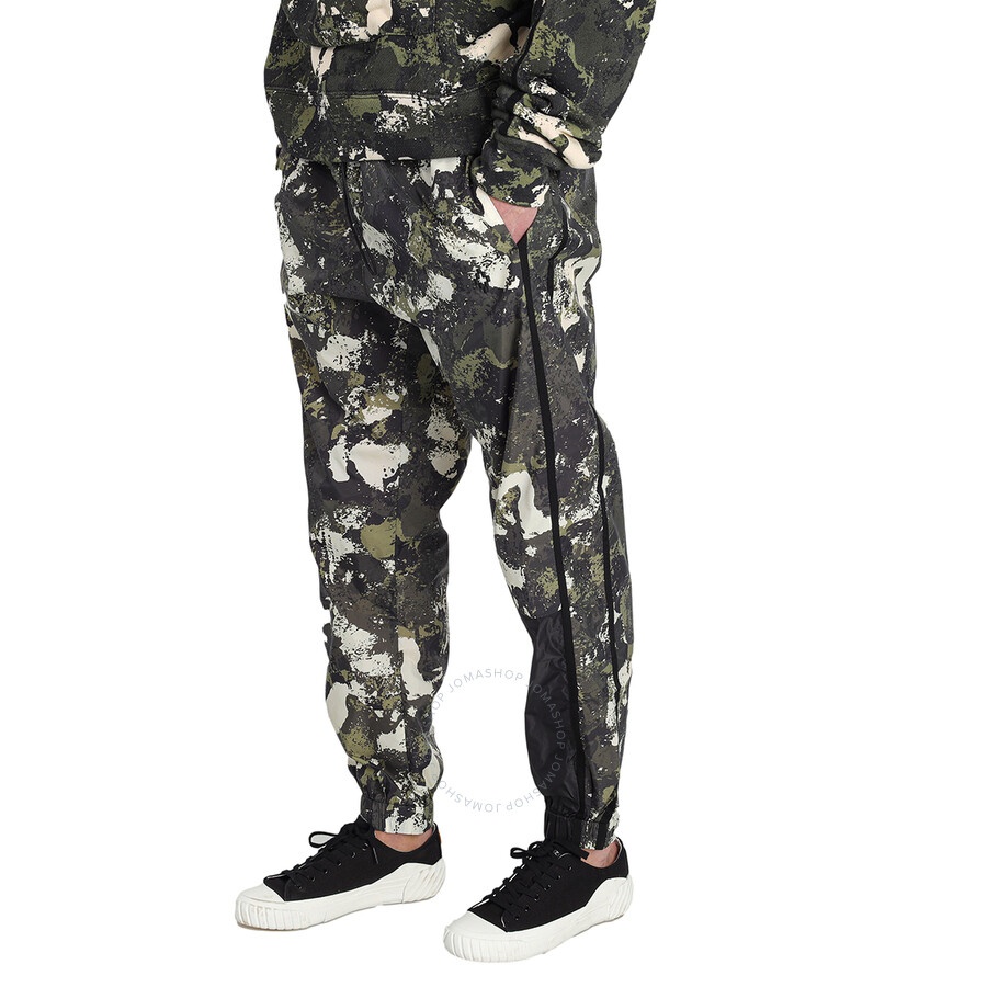 Marcelo Burlon Men's Camou Print Pants - 2