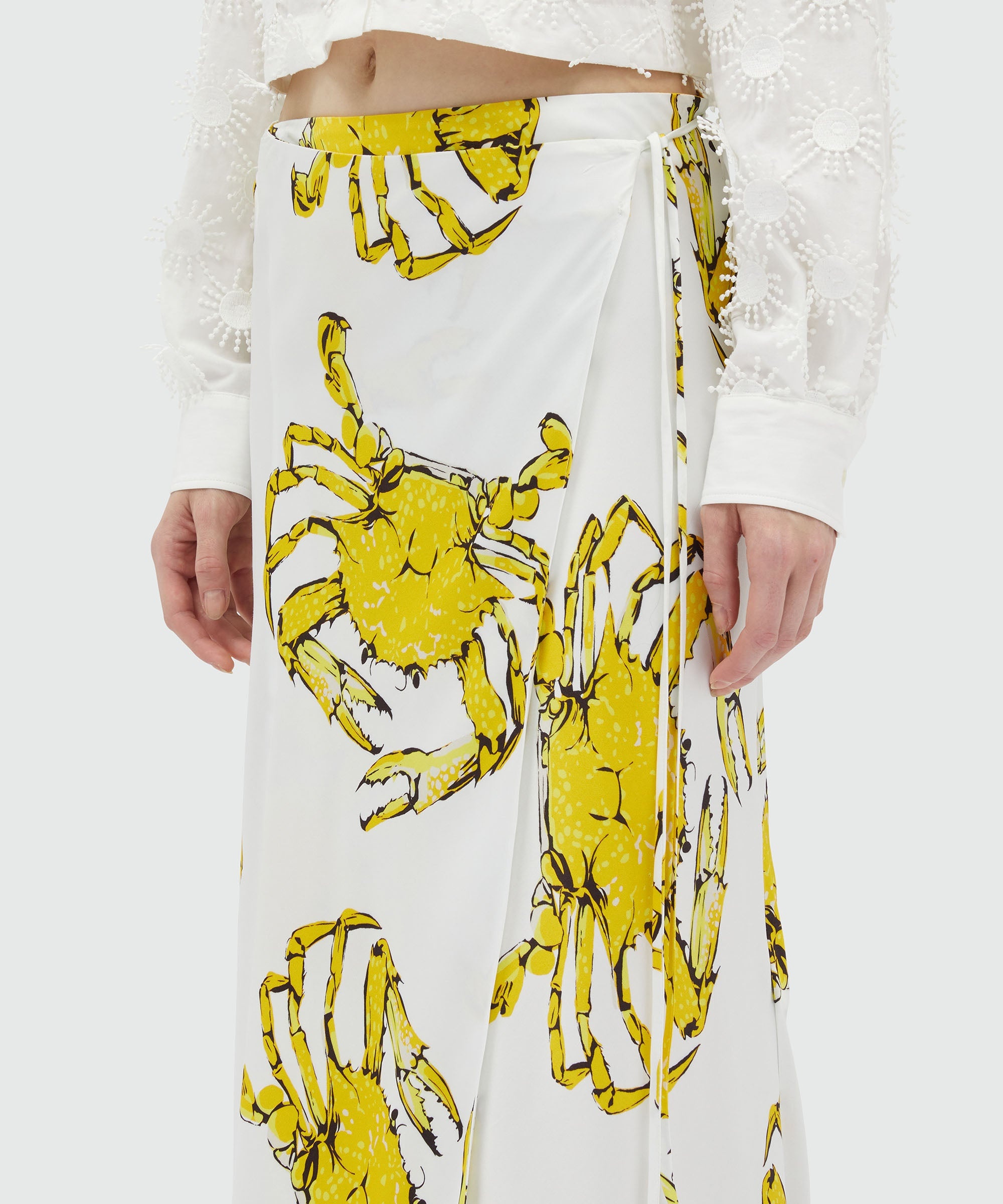Fluid midi skirt in white satin with "King grab" print - 5