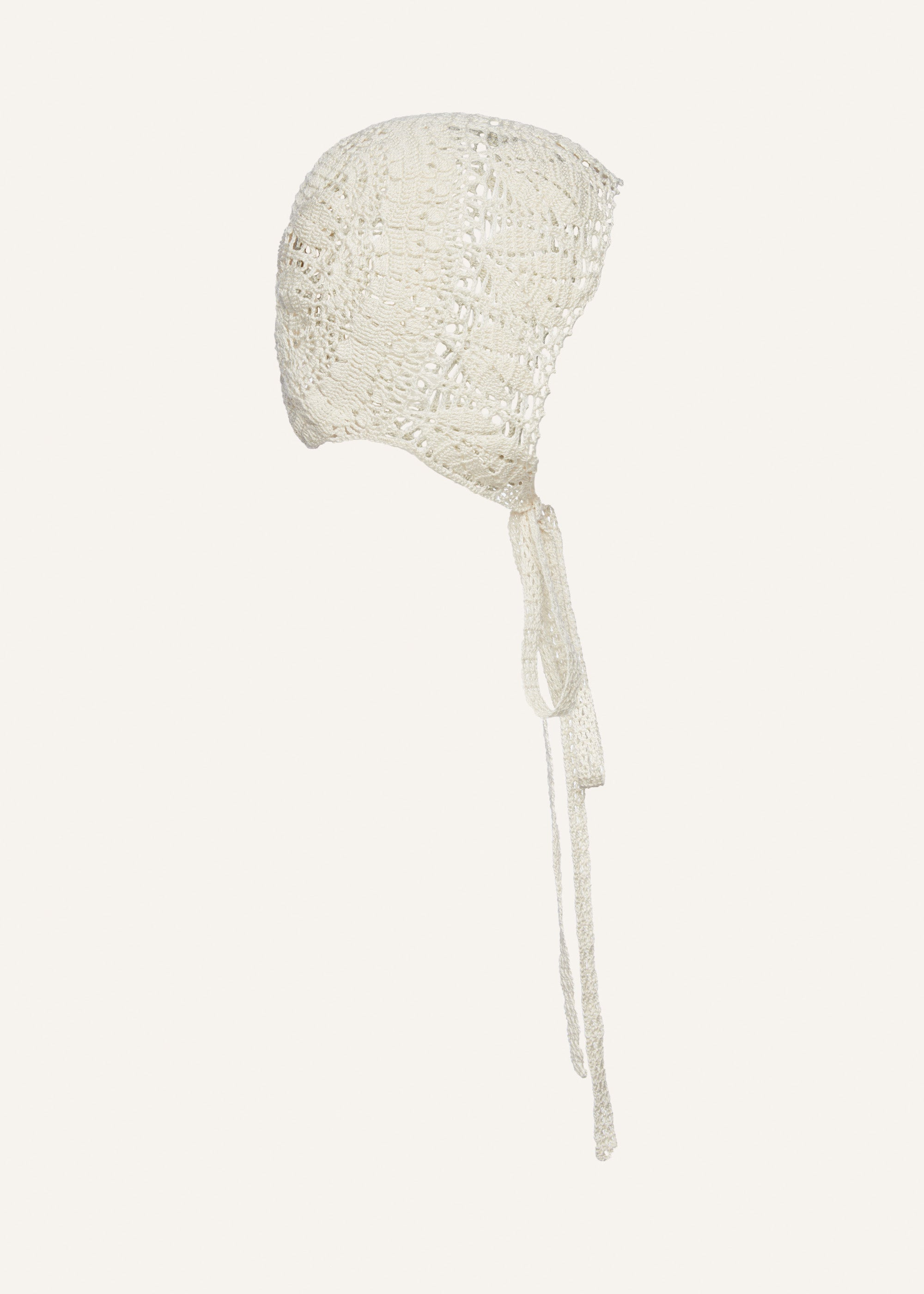 Crochet bonnet in cream - 3