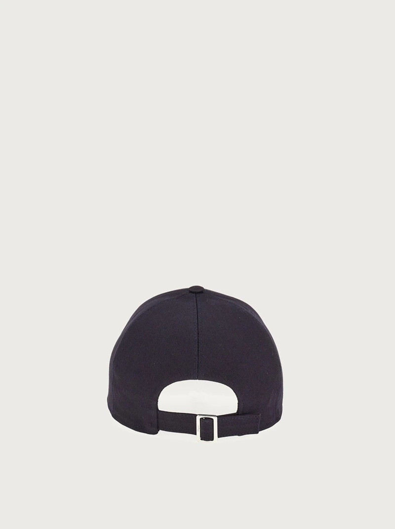 FERRAGAMO BASEBALL CAP outlook