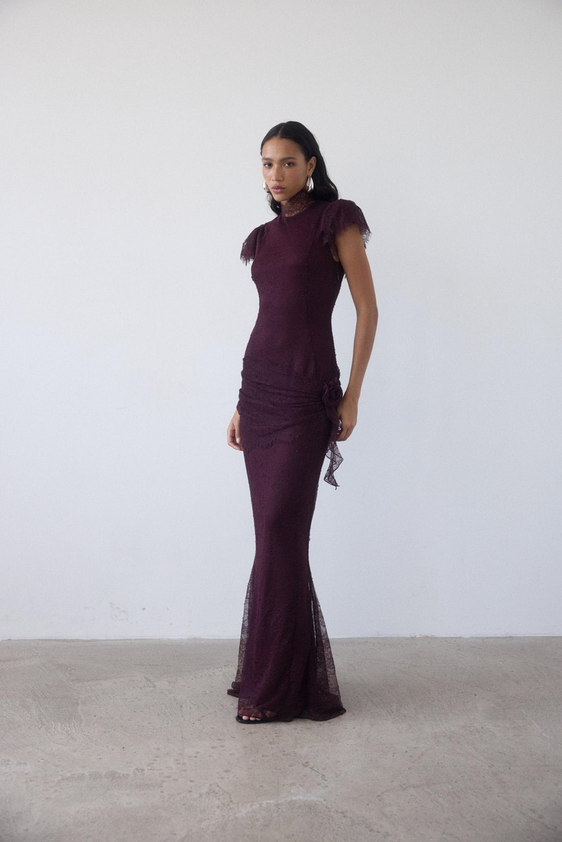 SILENTIUM MAXI DRESS IN MAROON LACE 1