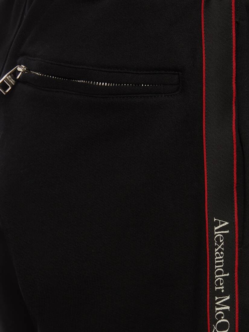 Selvedge Logo Tape Detail Shorts in Black - 5