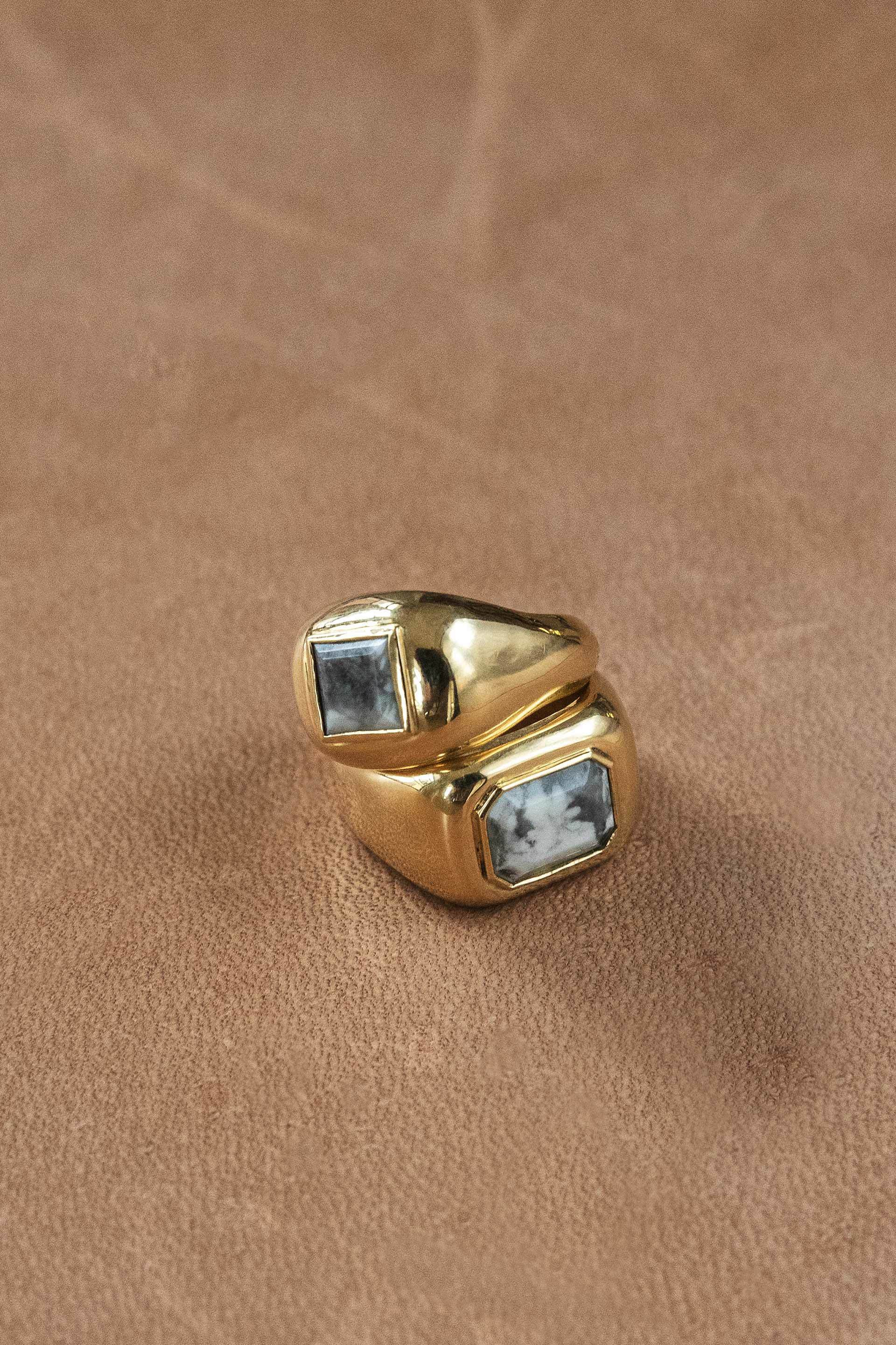 Medium Ring 18K Gold & Howlite Stone - 7
