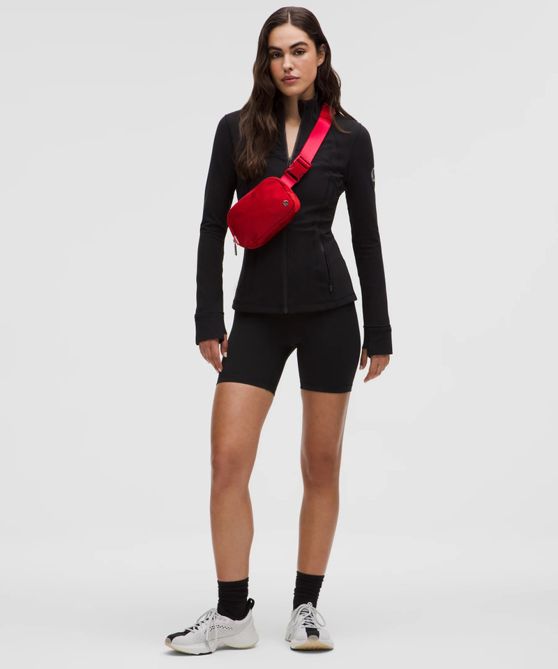 lululemon Everywhere Belt Bag 1L outlook