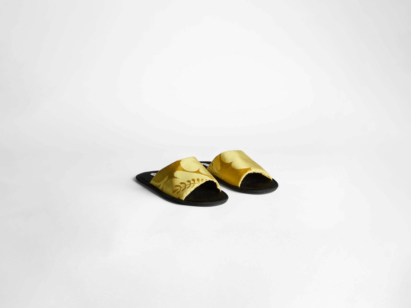JW Anderson WOMENS OPEN TOE SLIDE IN CITRINE outlook