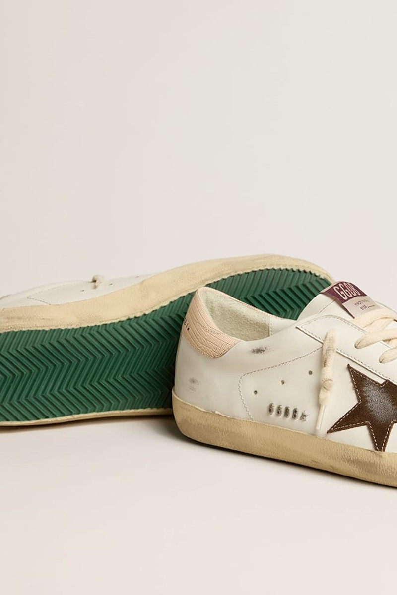 Men’s Super-Star sneakers with brown suede star and pink heel tab 3