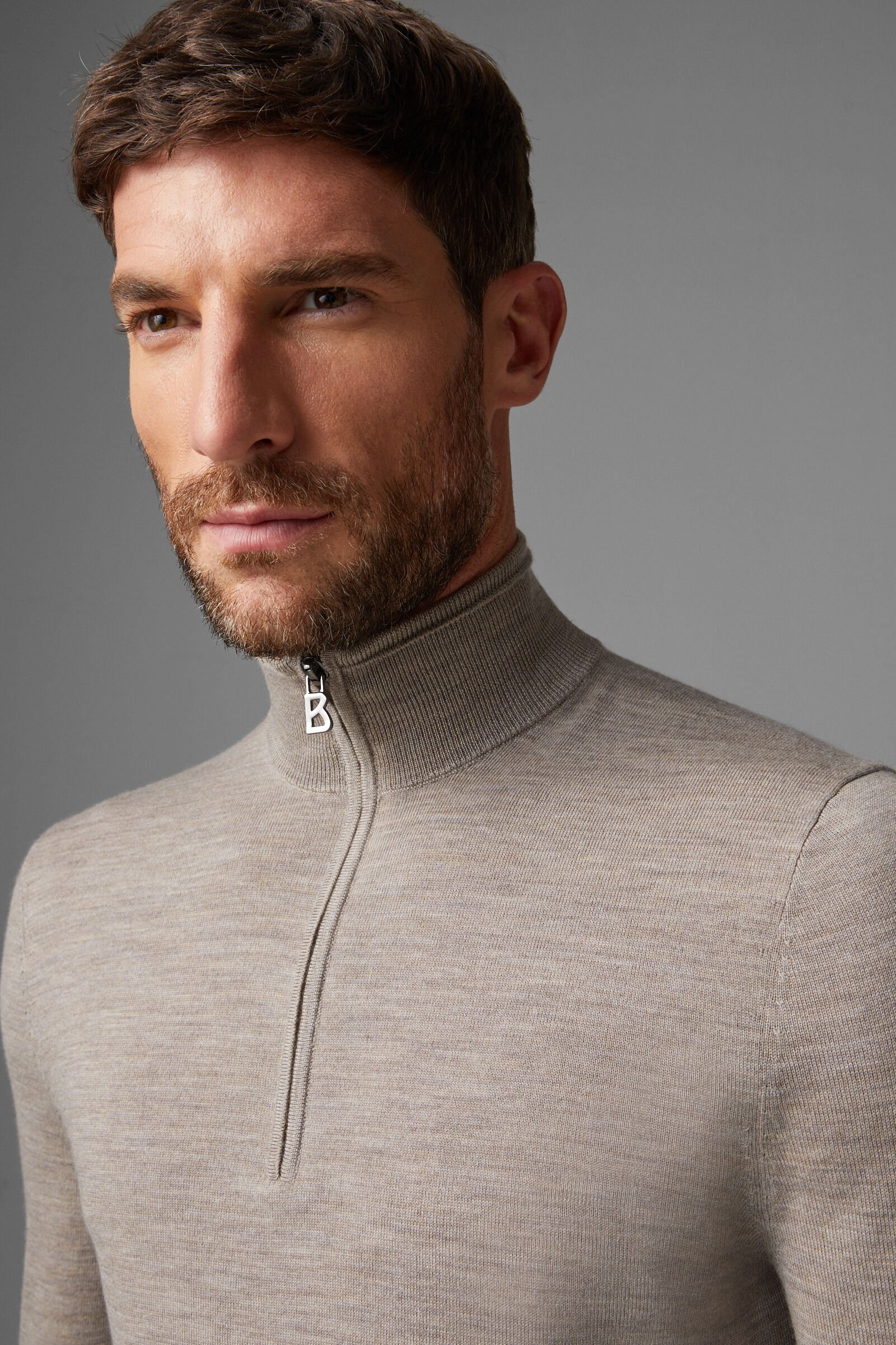 Jouri half-zippered sweater in Taupe - 4